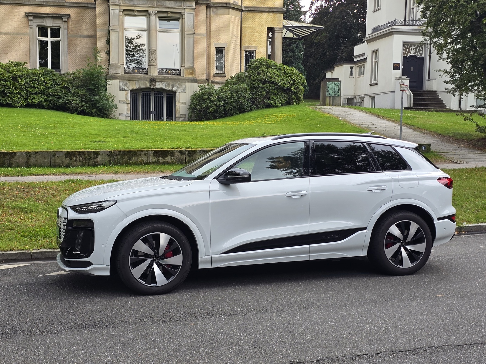 Audi Q6 E tron test