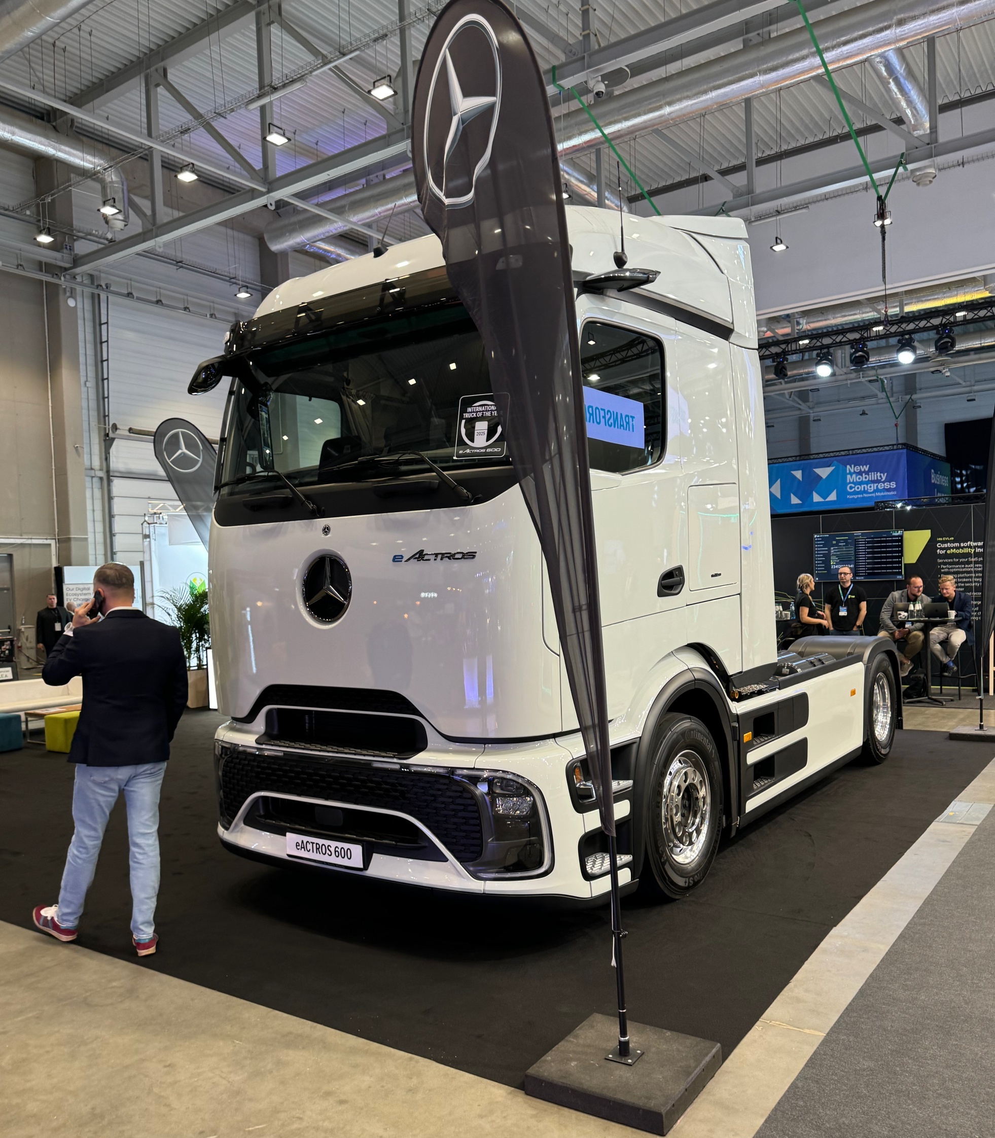 Mercedes eActros 600