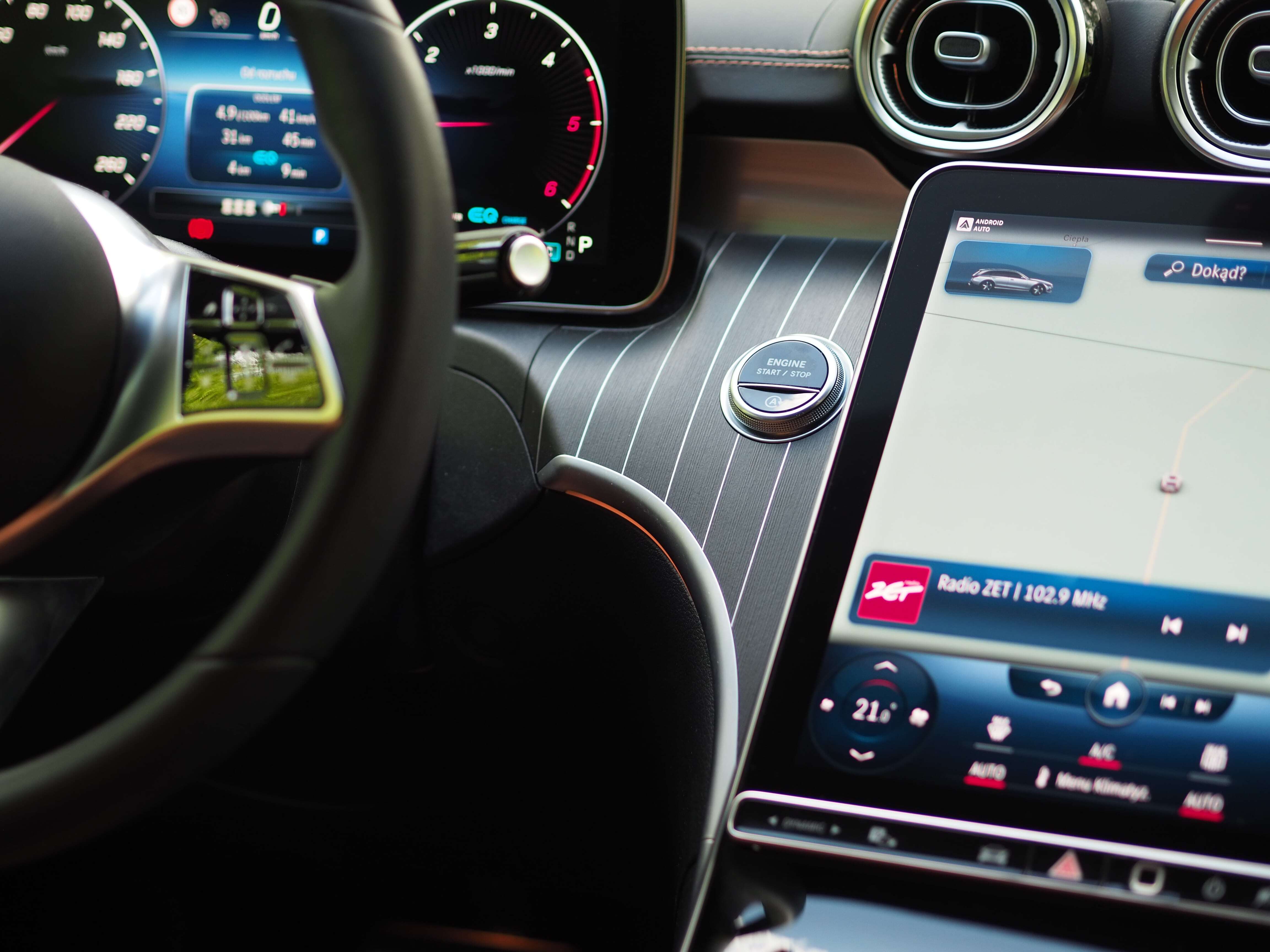 Mercedes klasa C 220d wnętrze