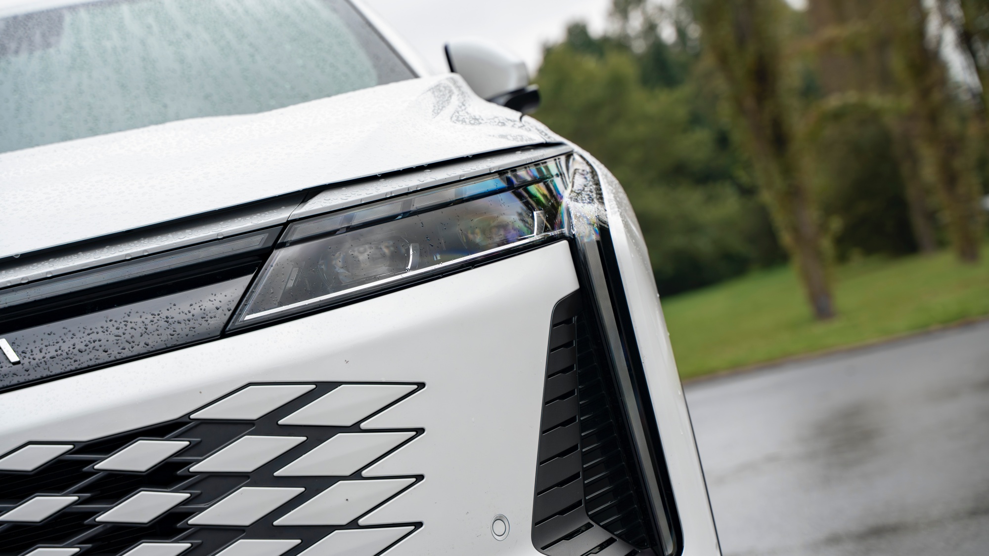 Omoda 9 Super Hybrid reflektor