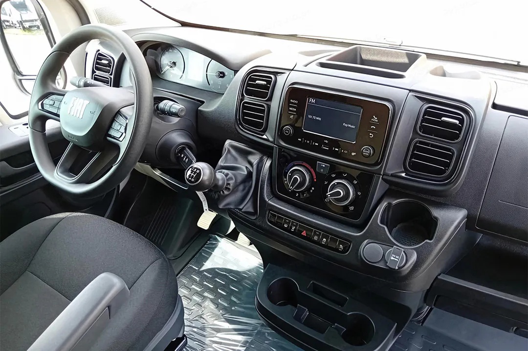 Fiat Ducato wnętrze