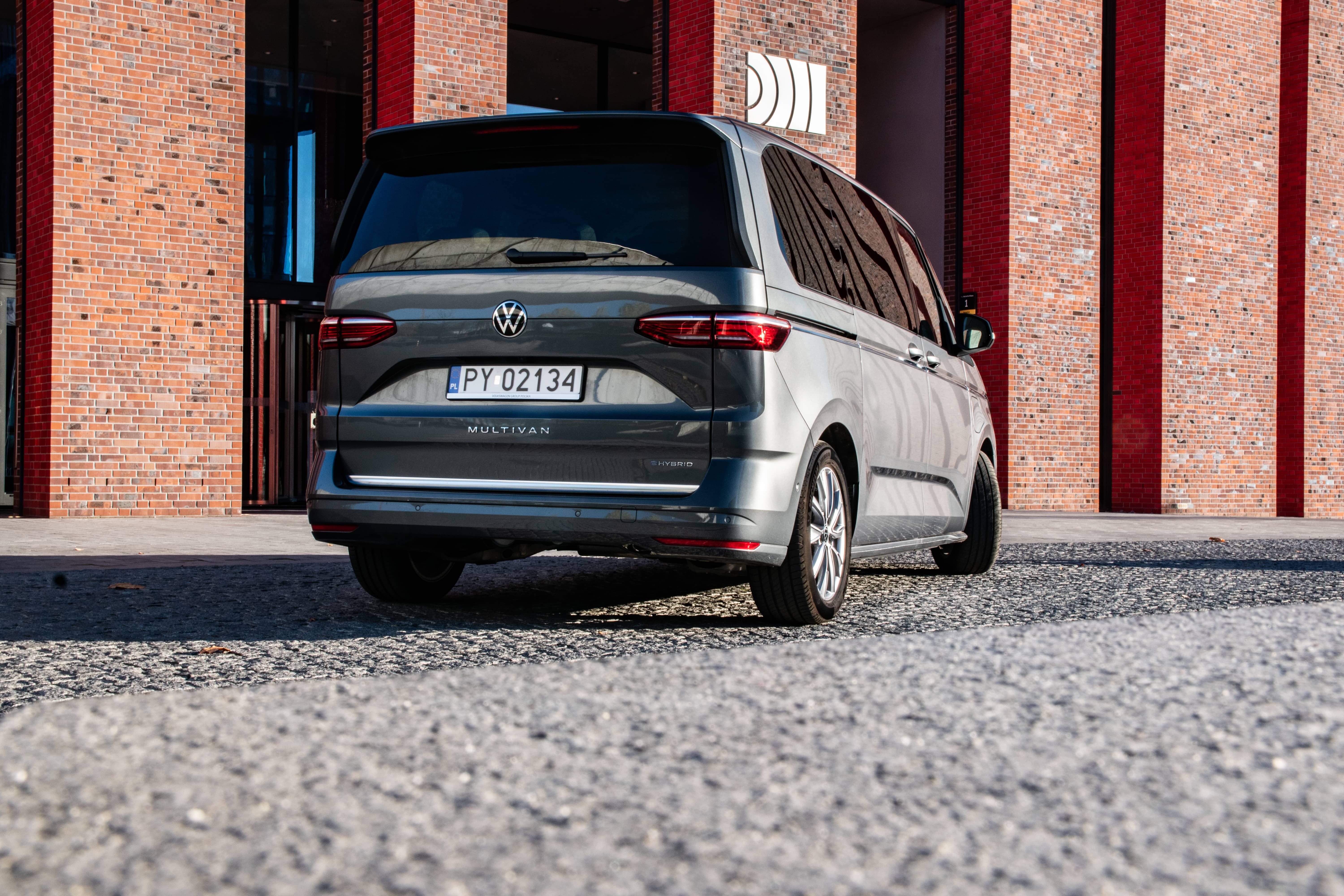 VW Multivan tył