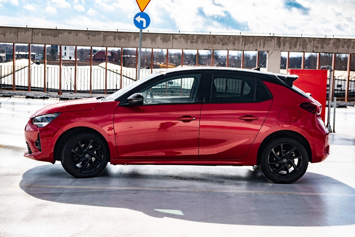 Opel Corsa GS Line sylwetka