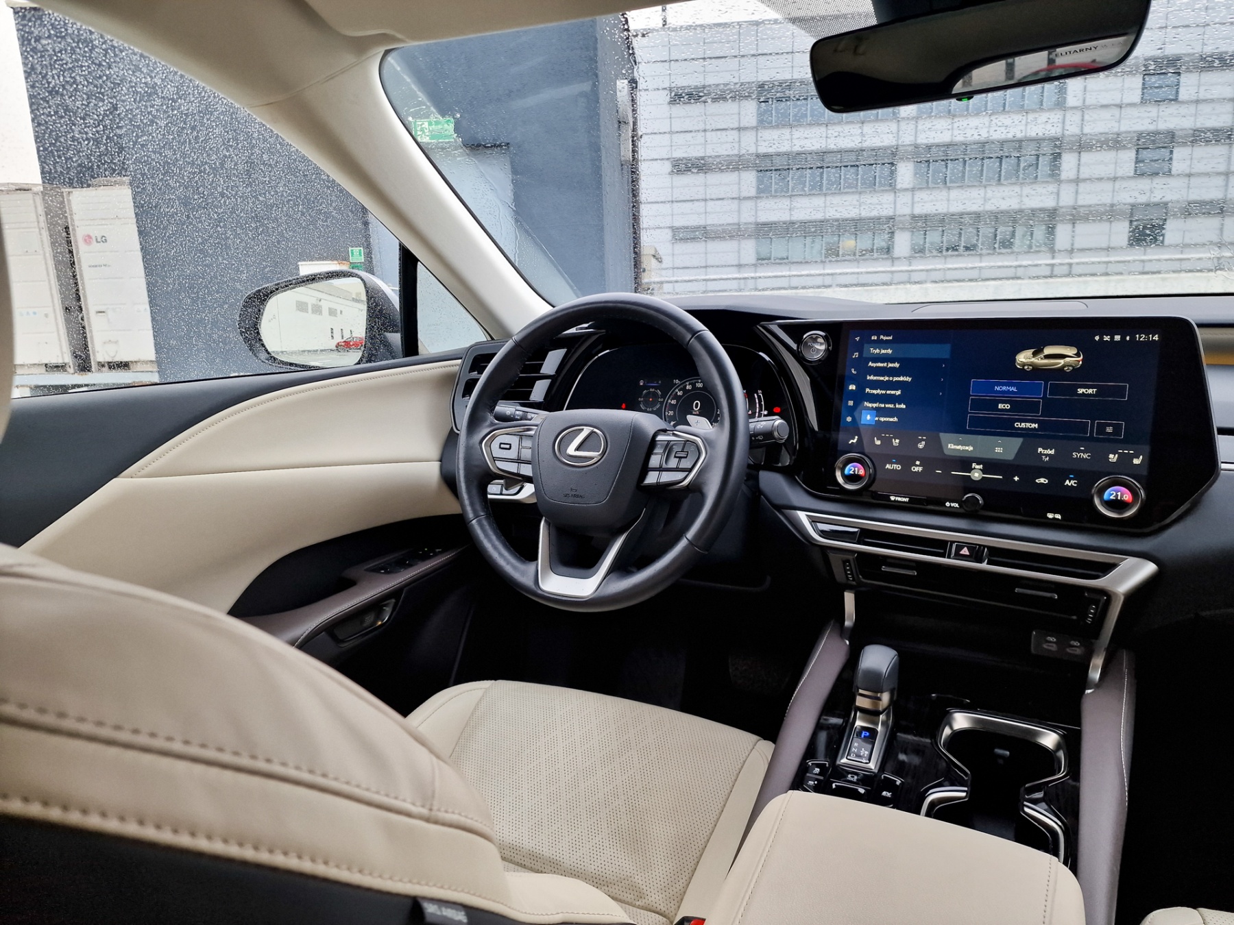 Lexus RX wnętrze
