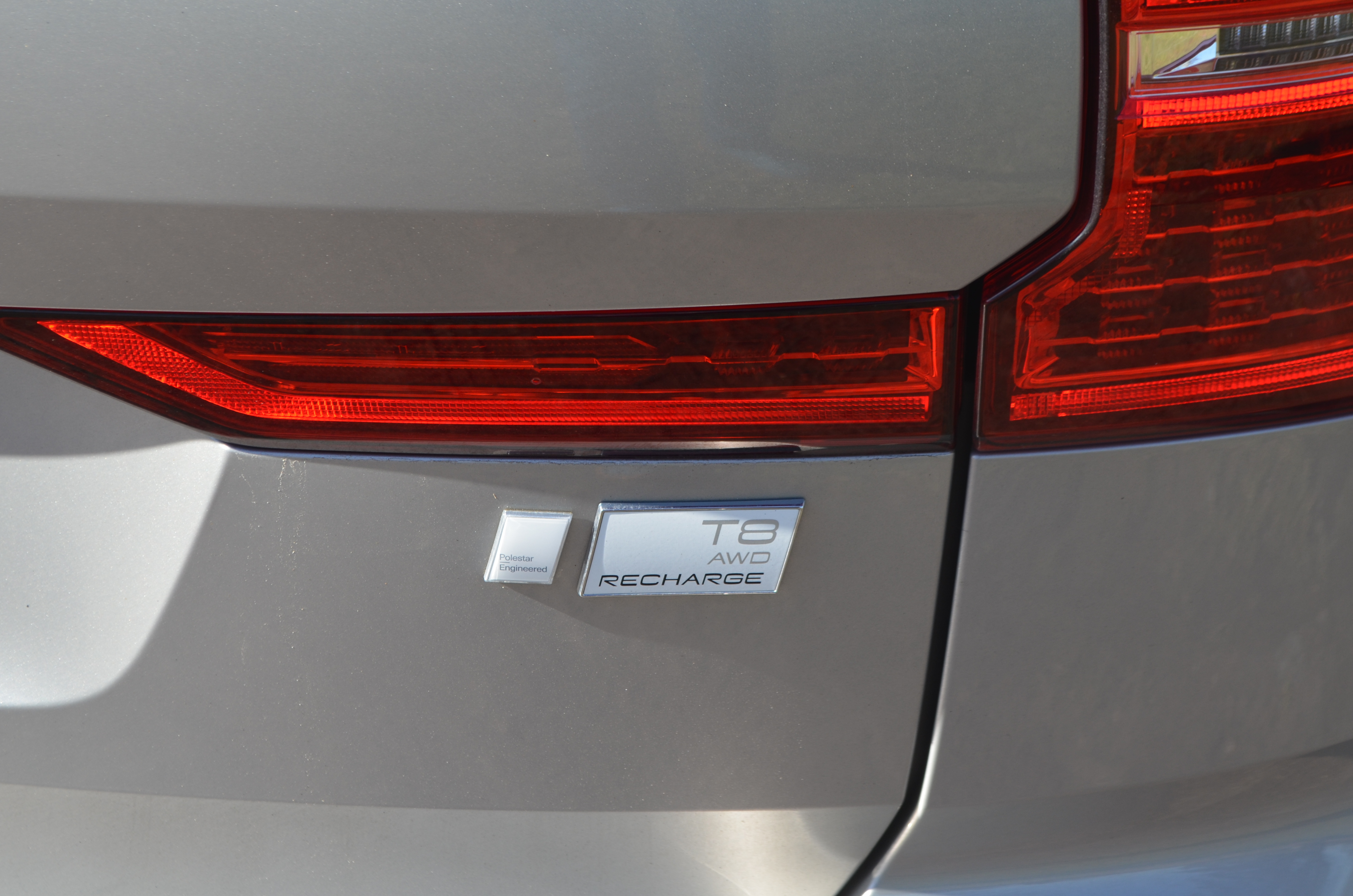 Volvo XC60 2022 hybryda