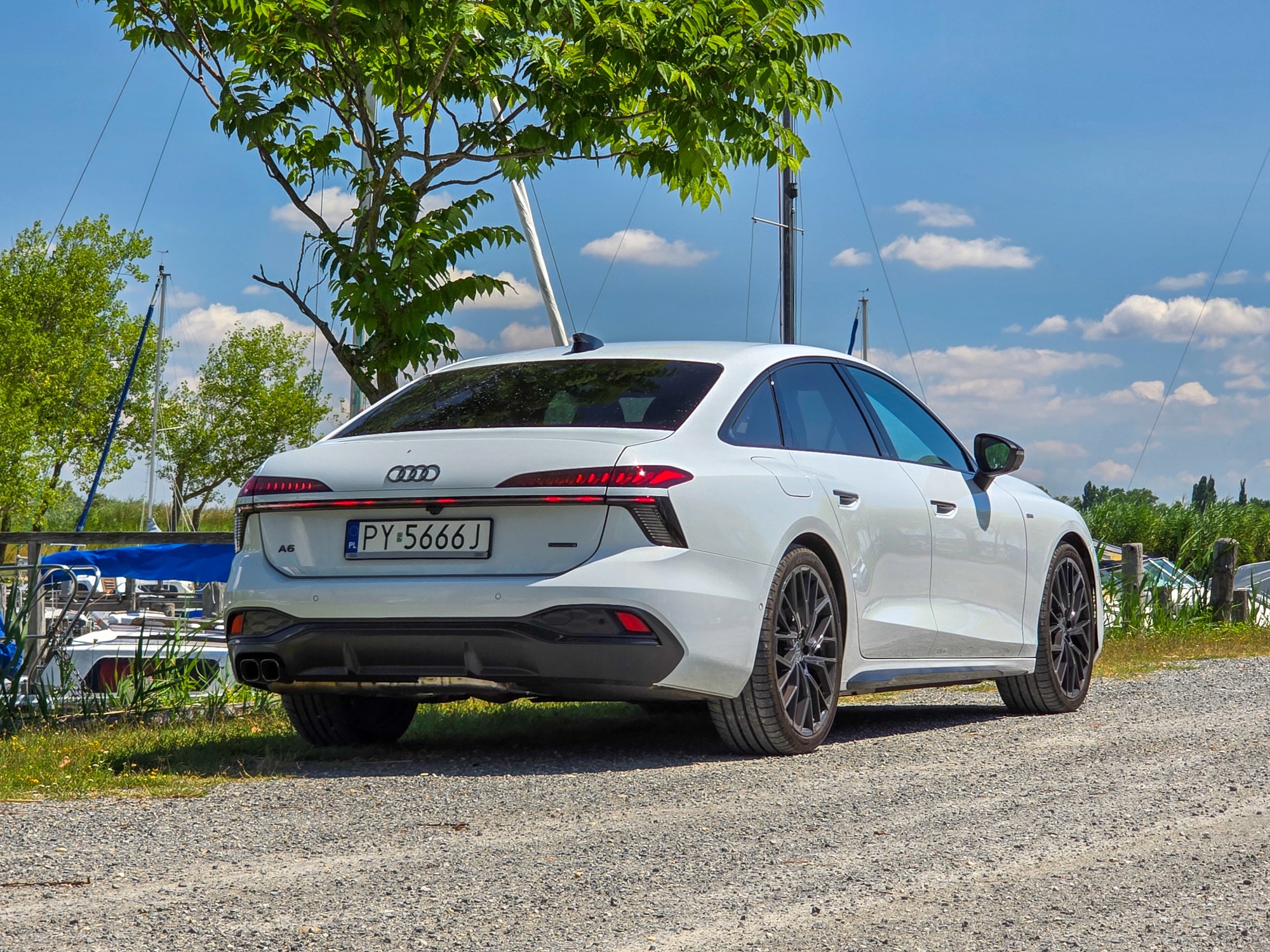 Audi A6 tył