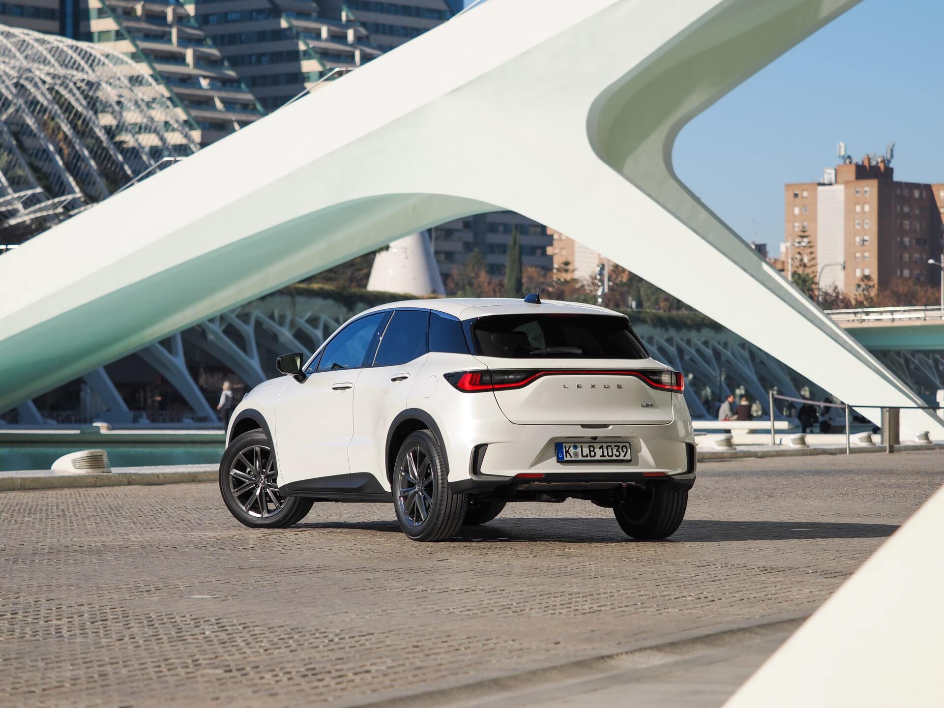Lexus LBX