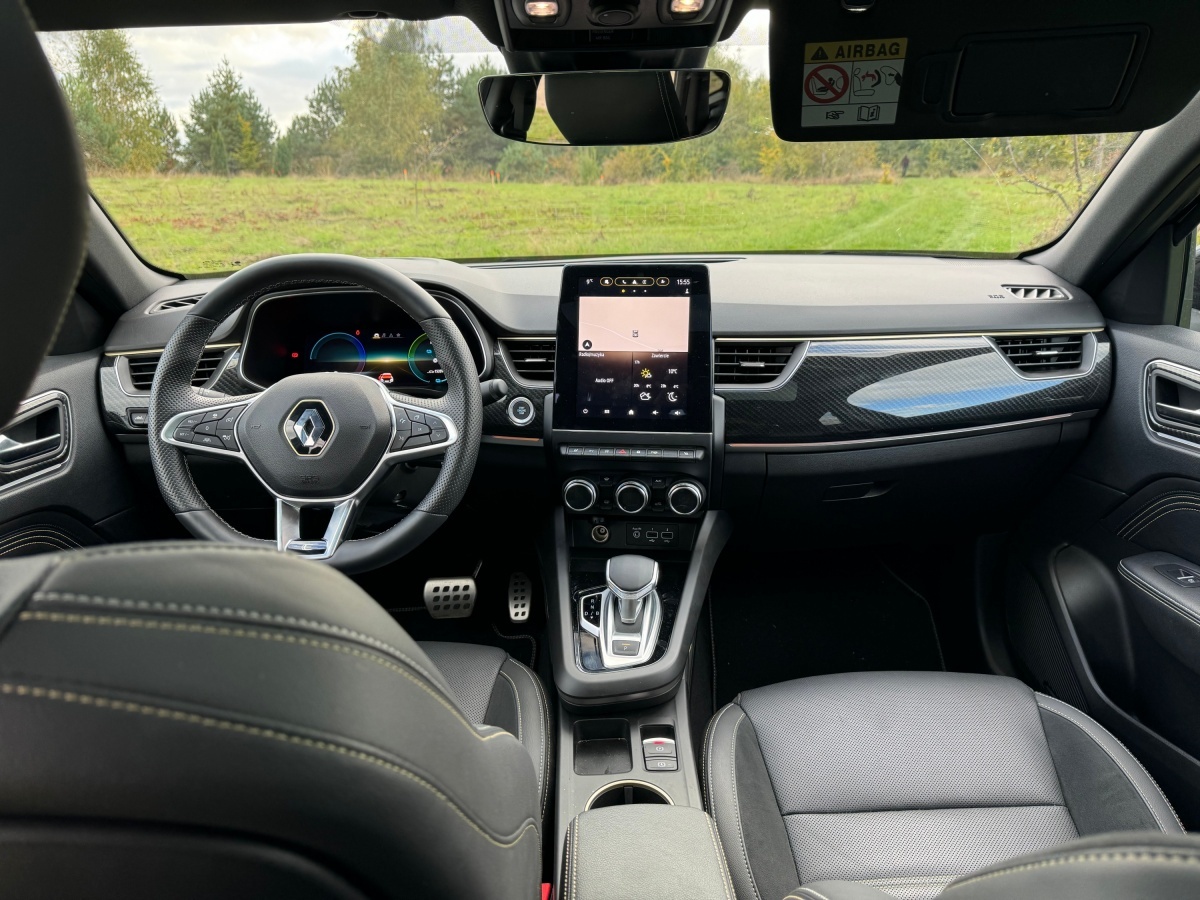 Renault Arkana wnętrze