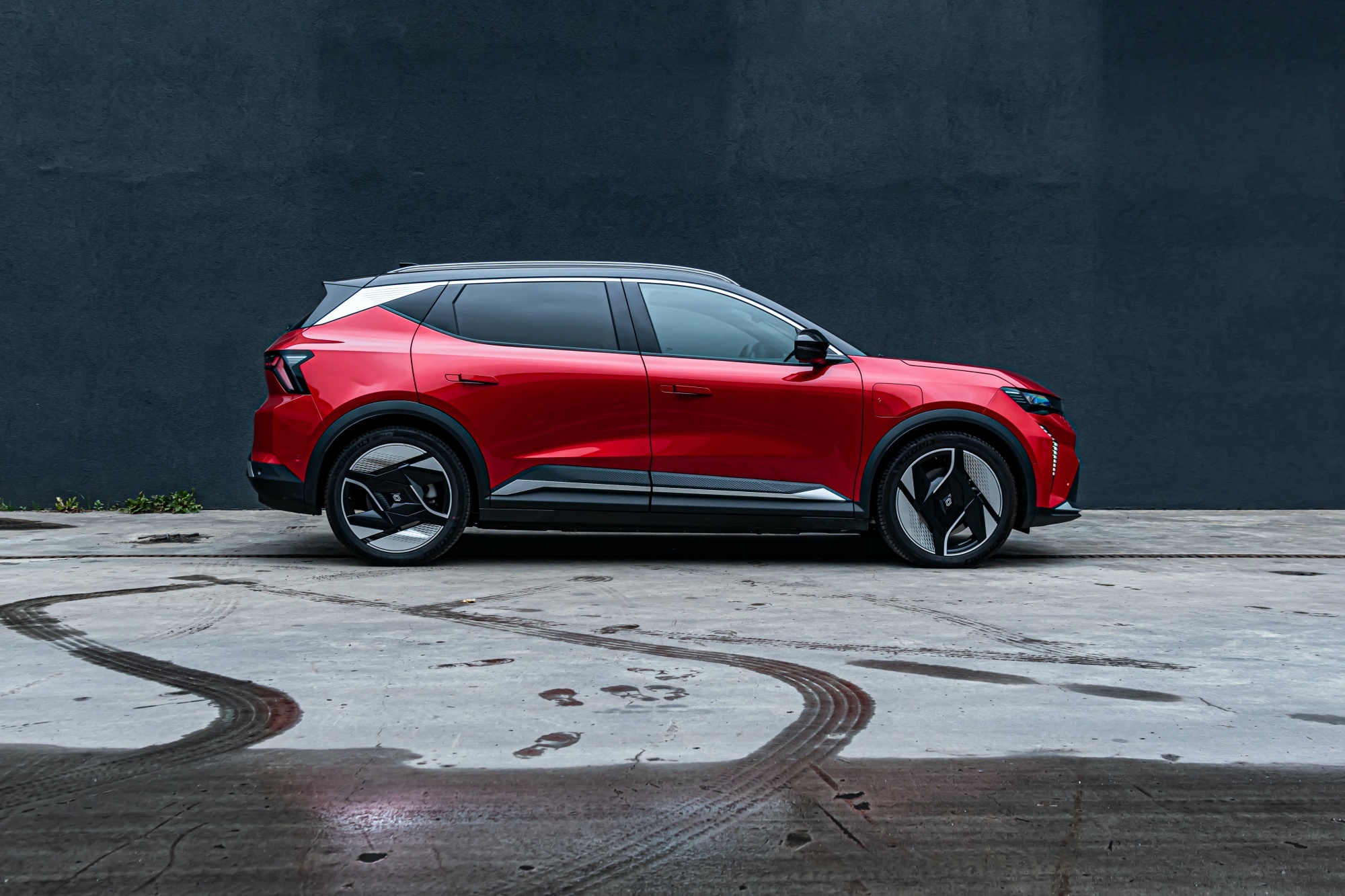 Renault Scenic E-Tech sylwetka