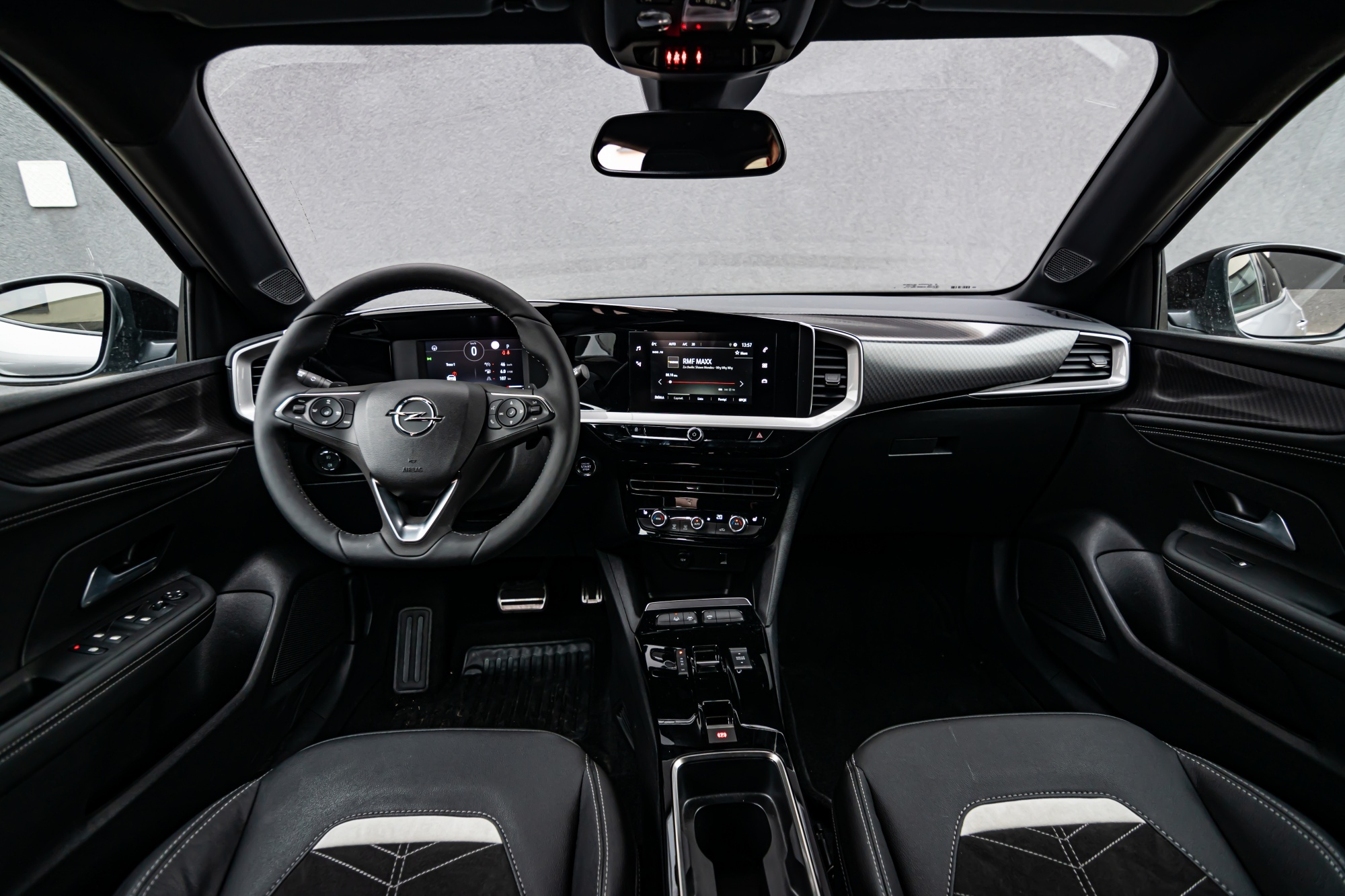 Opel Mokka wnętrze