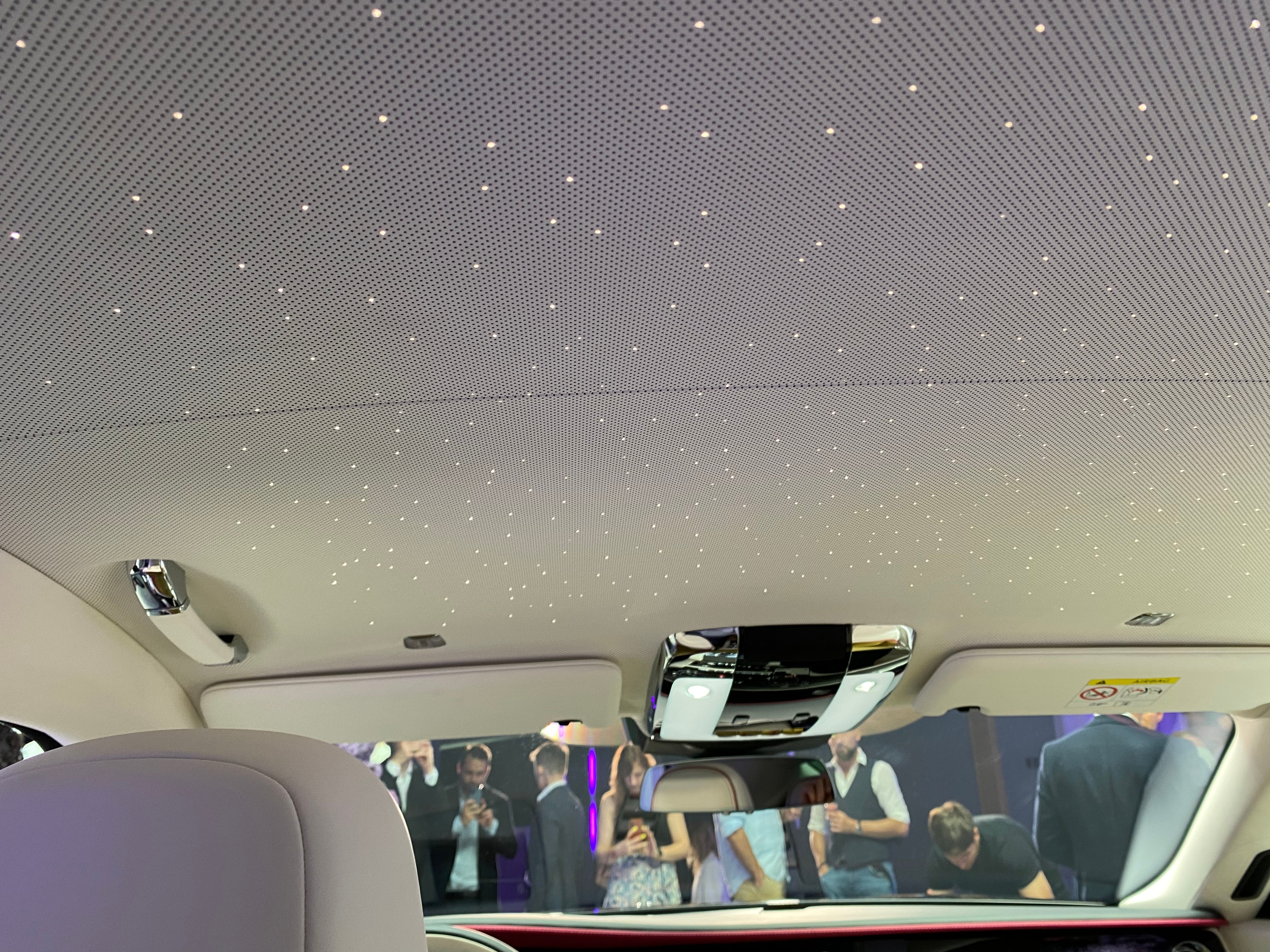 Rolls-Royce Spectre podsufitka