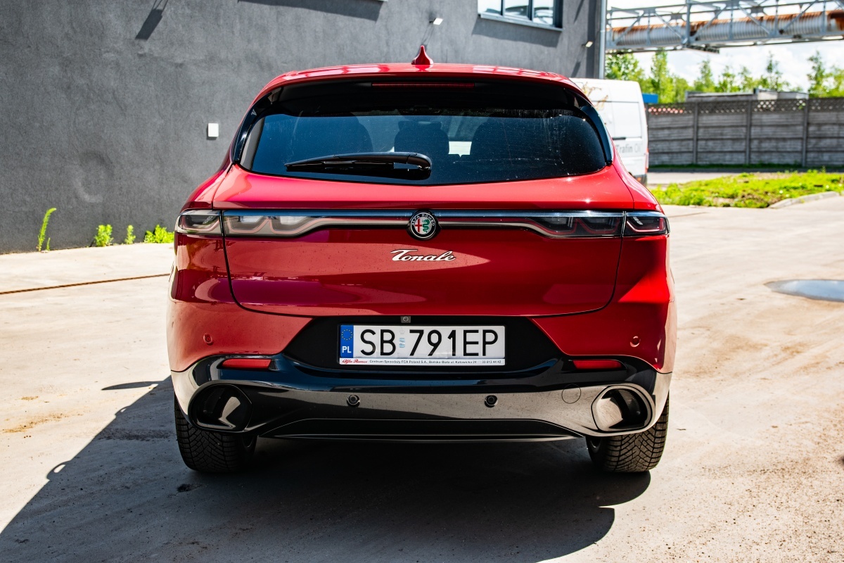 Alfa Romeo Tonale tył