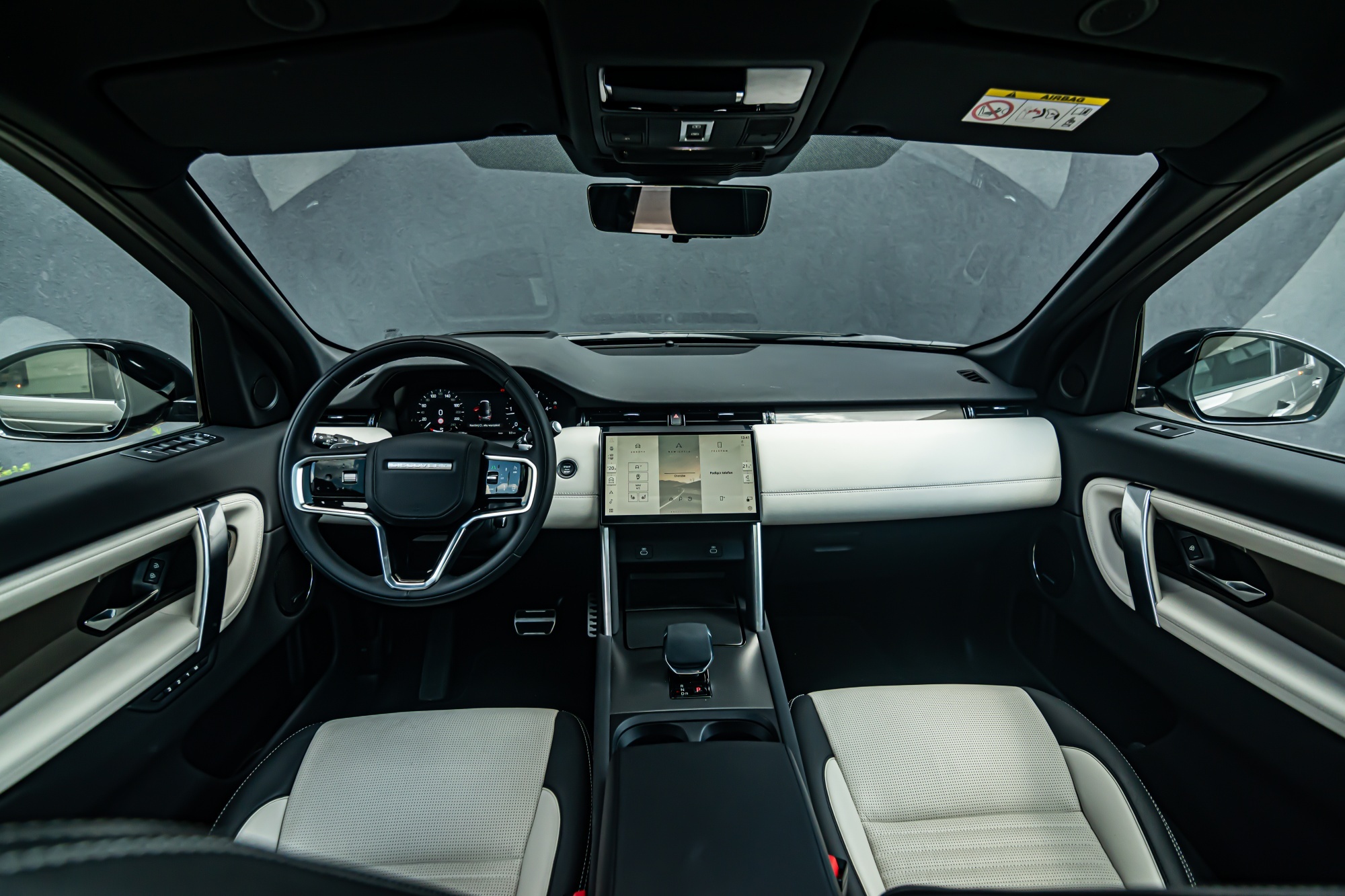 Land Rover Discovery Sport kabina
