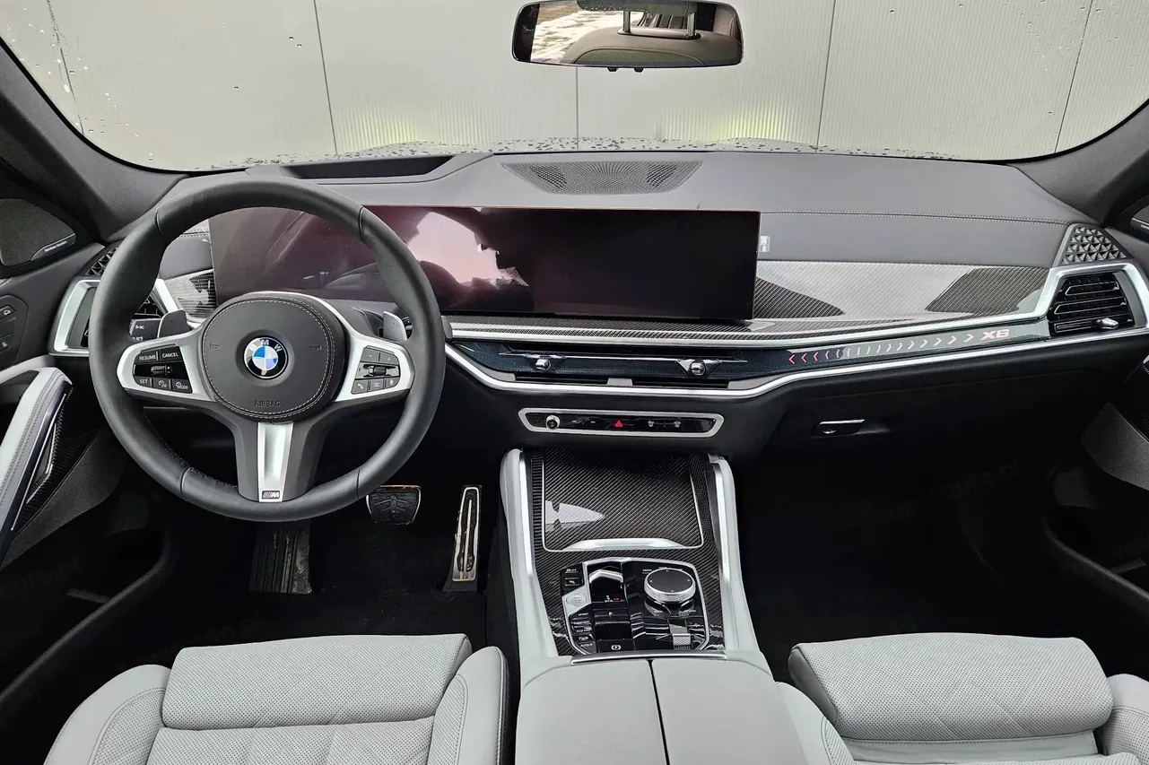 BMW X6 wnętrze