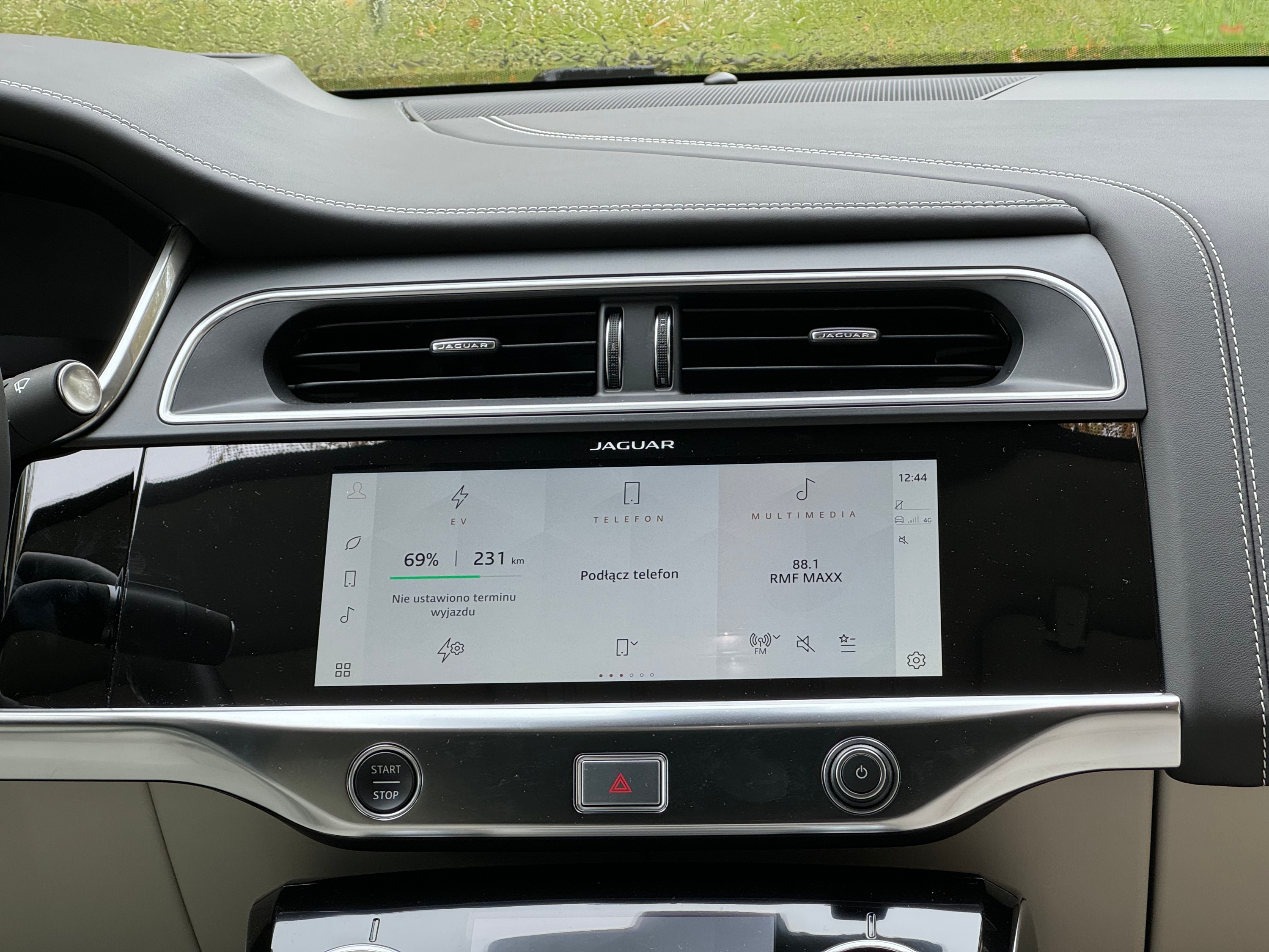 Jaguar I-Pace multimedia