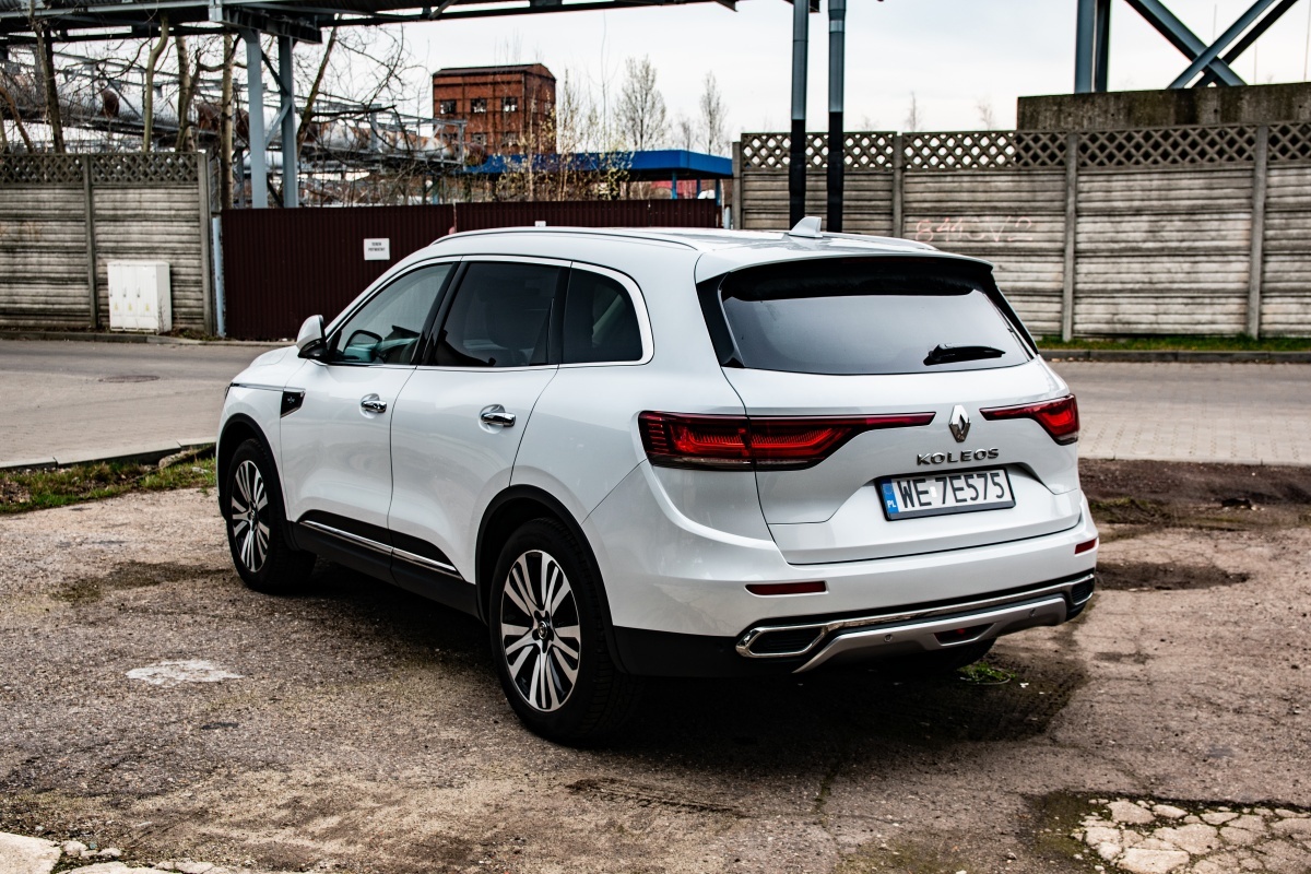 Koleos tył