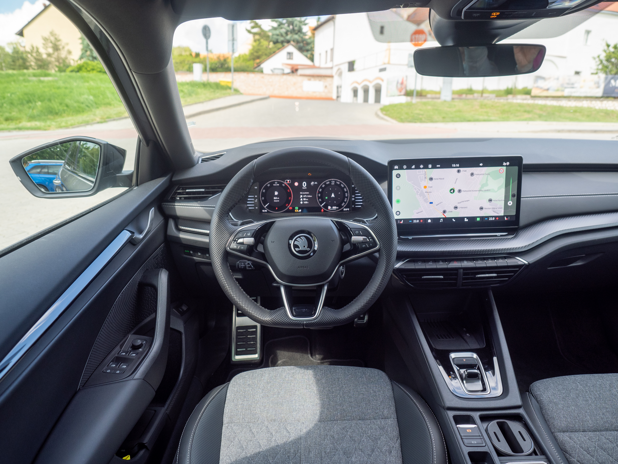 Skoda Octavia 2024 wnętrze