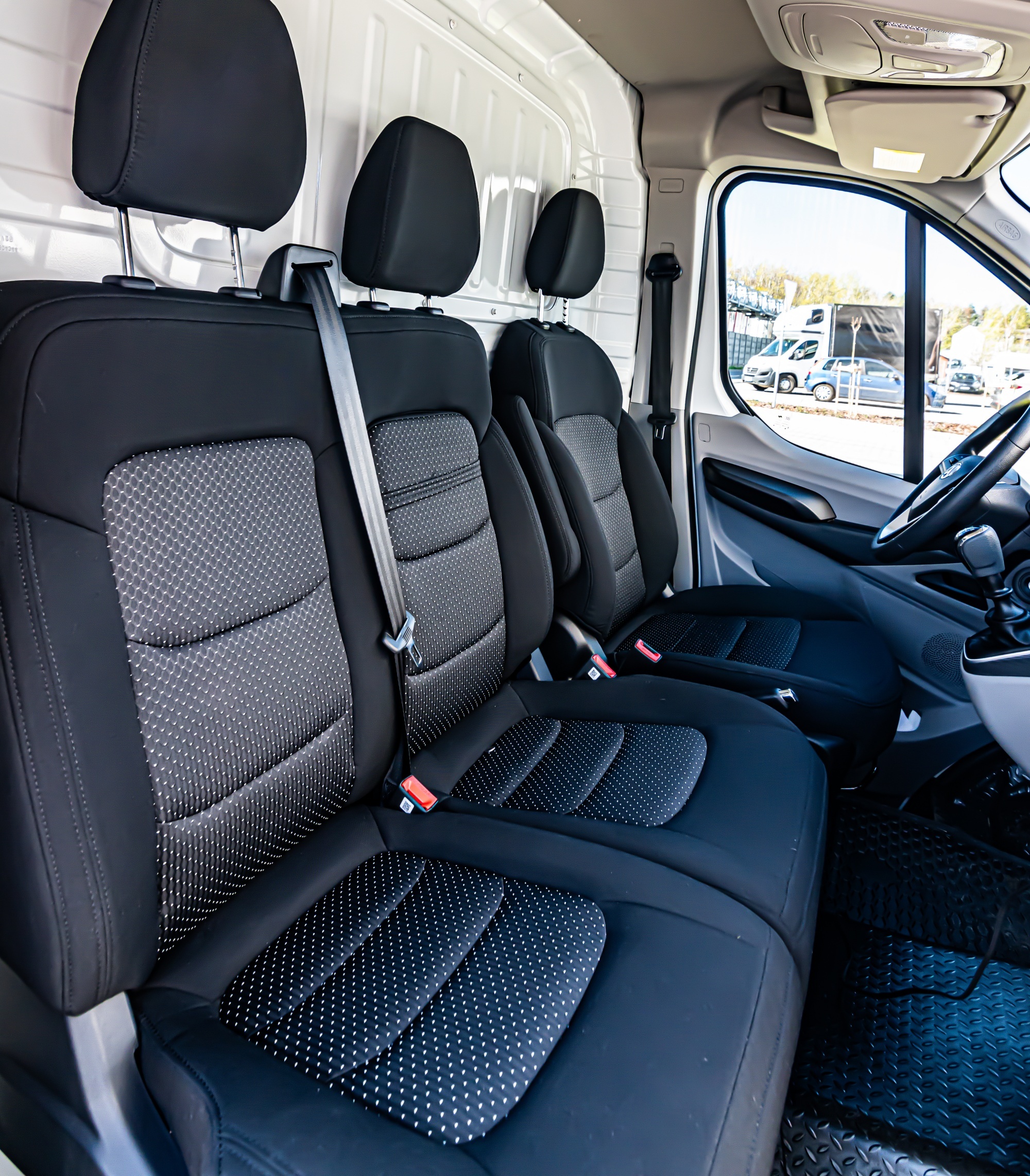 Maxus Deliver 9 fotele