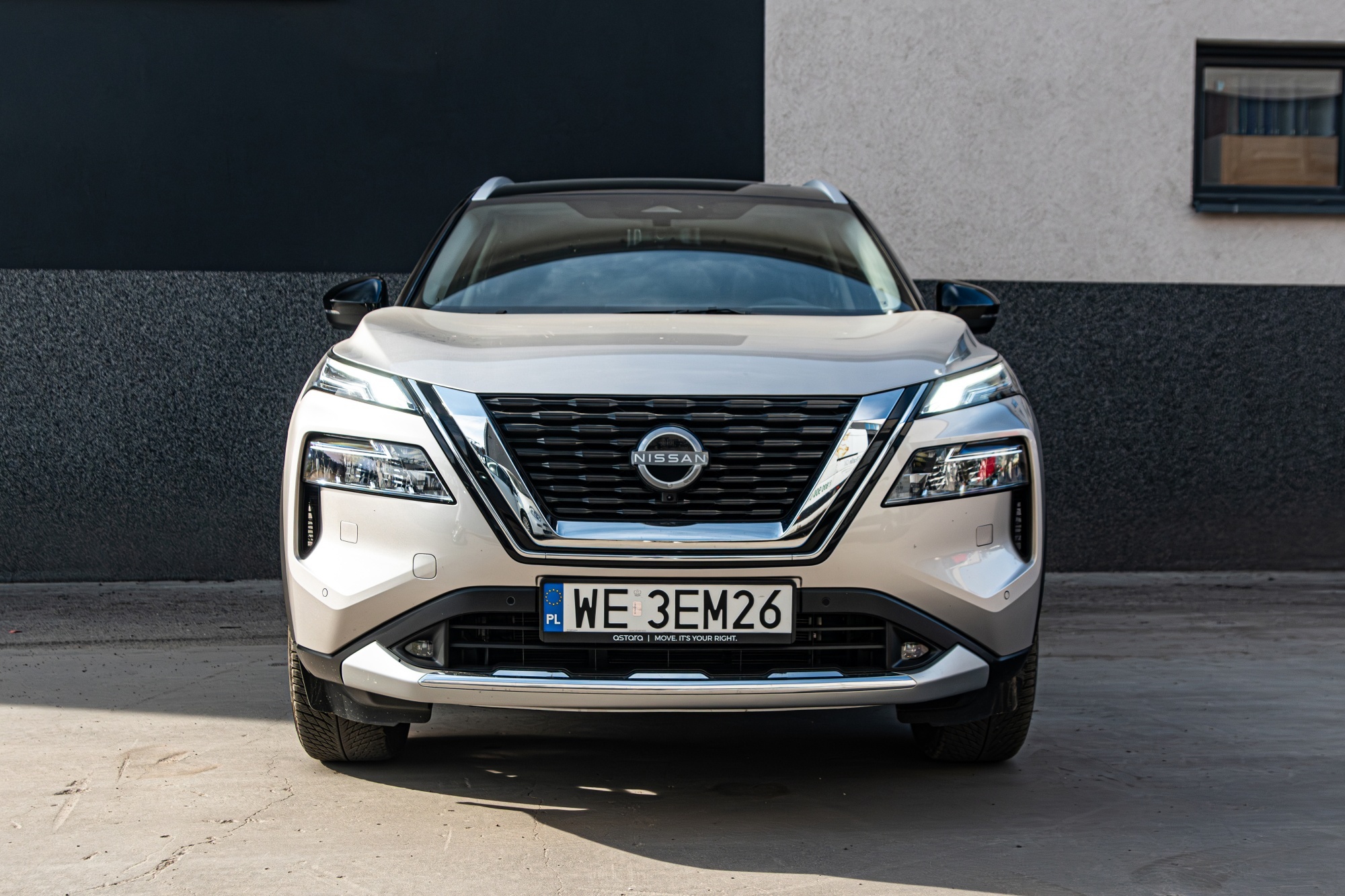 Nissan X-Trail przód