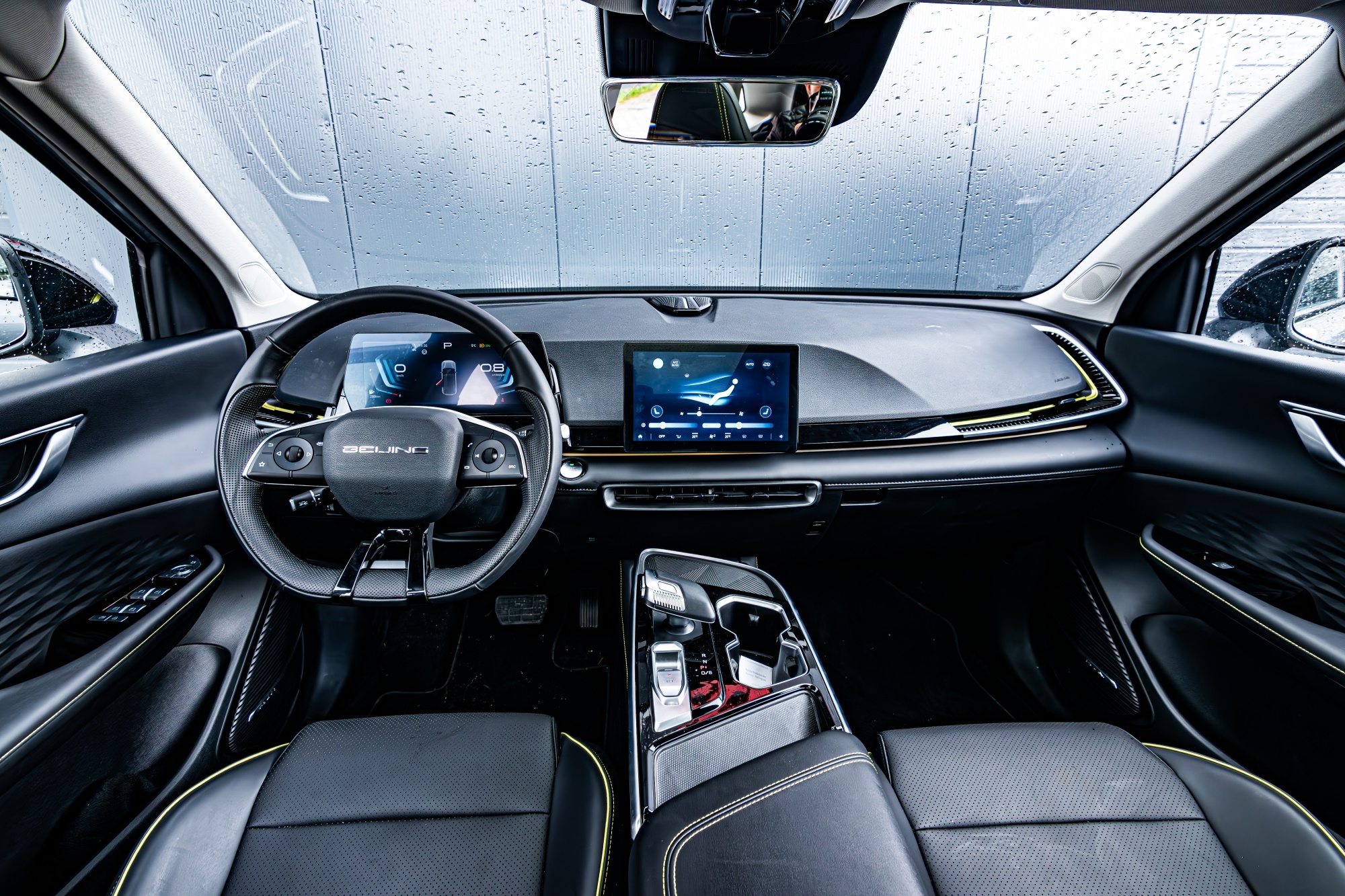 BAIC Beijing 5 wnętrze