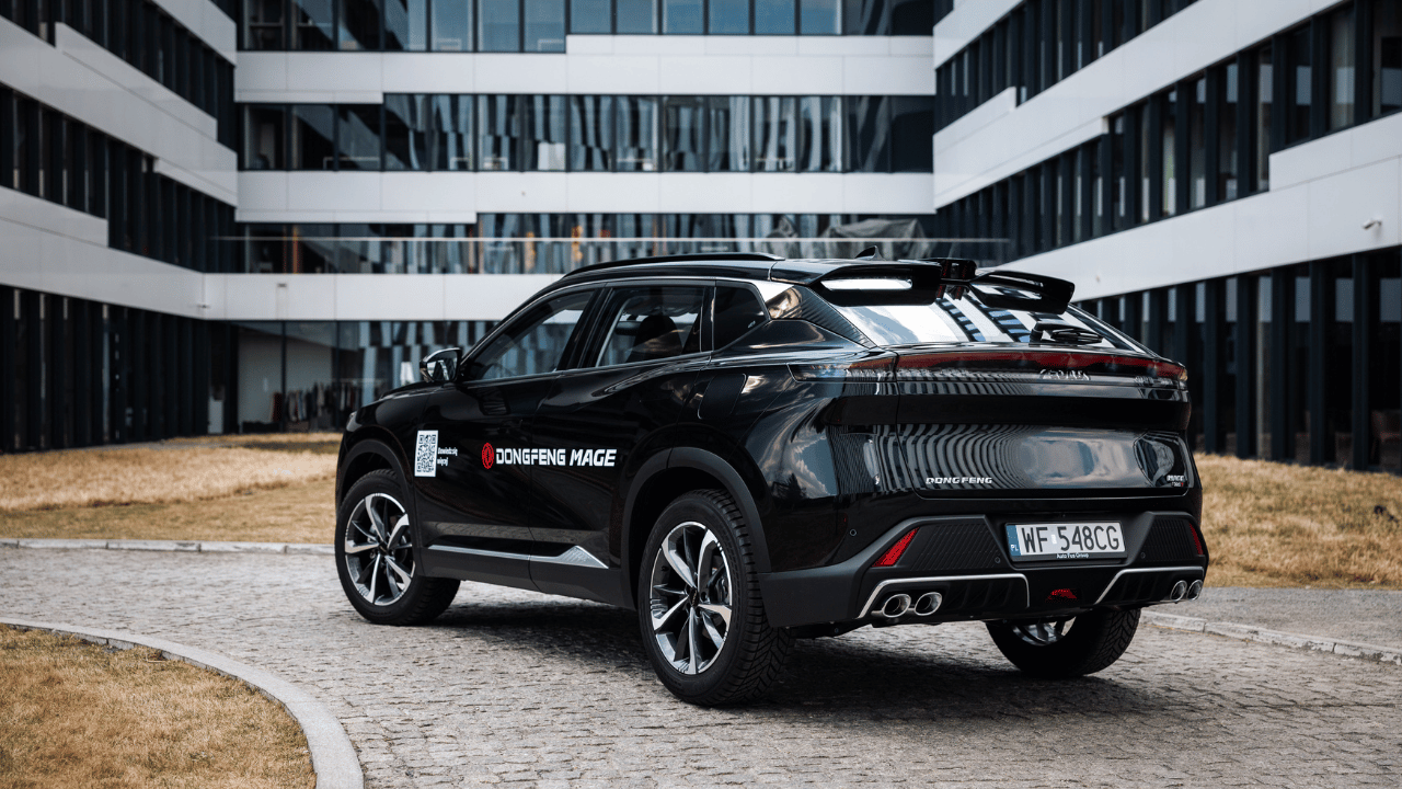 Dongfeng Mage tył