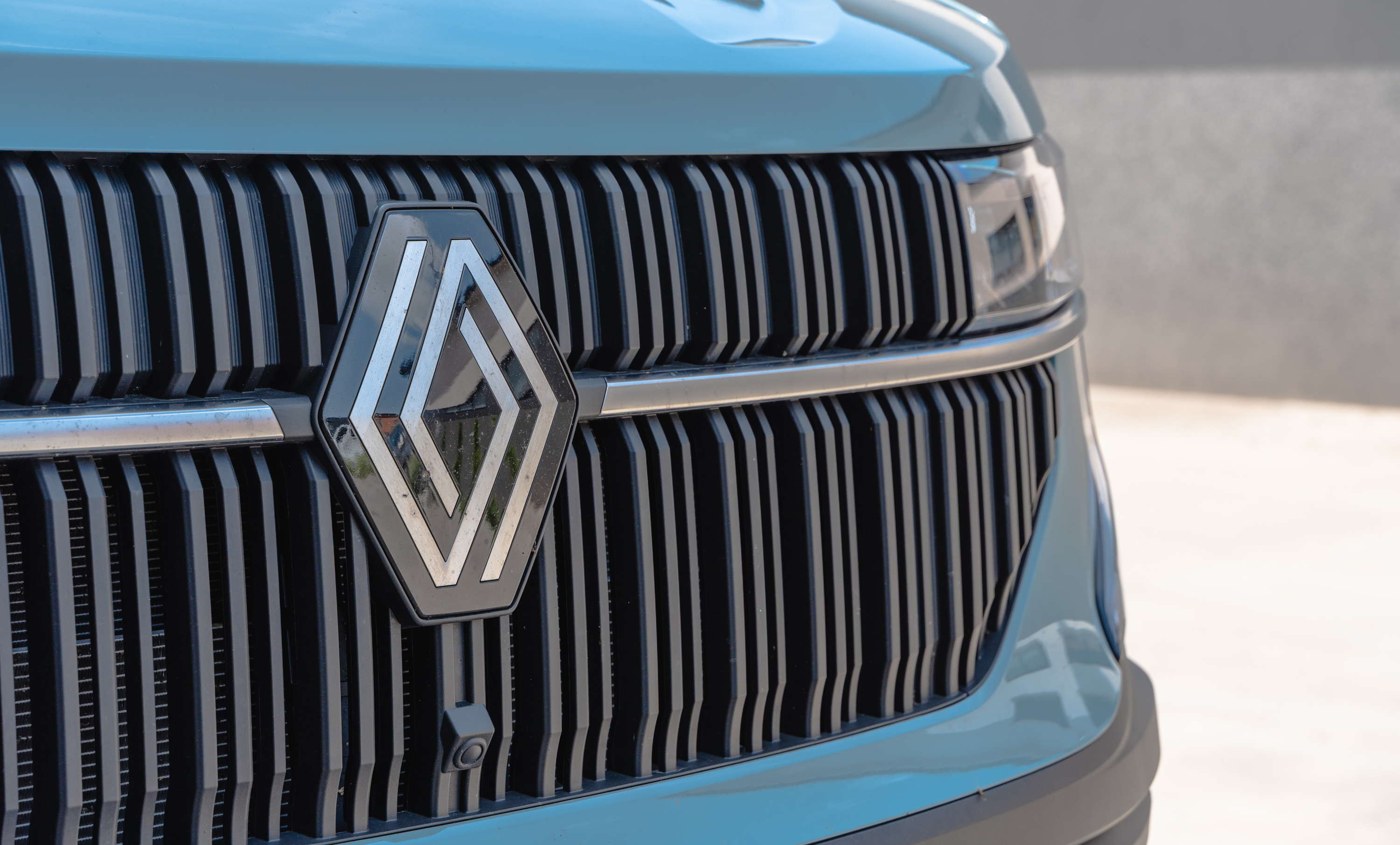 Renault Master grill