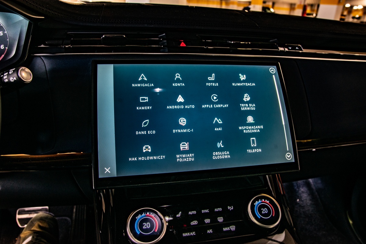 Range Rover Sport multimedia