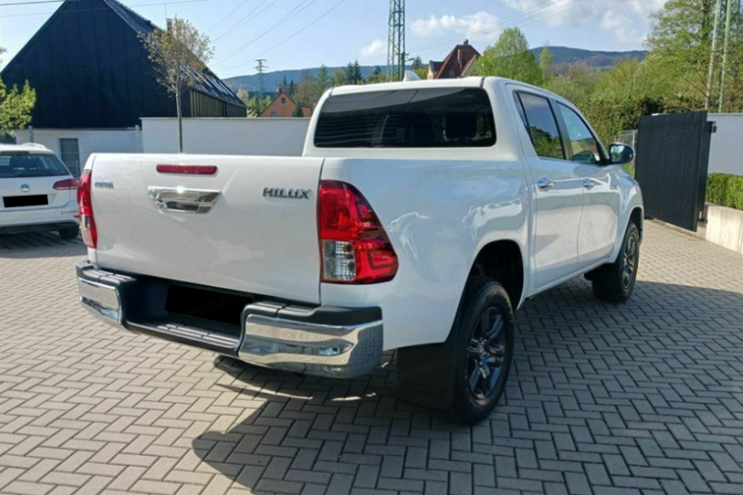 Toyota Hilux tył