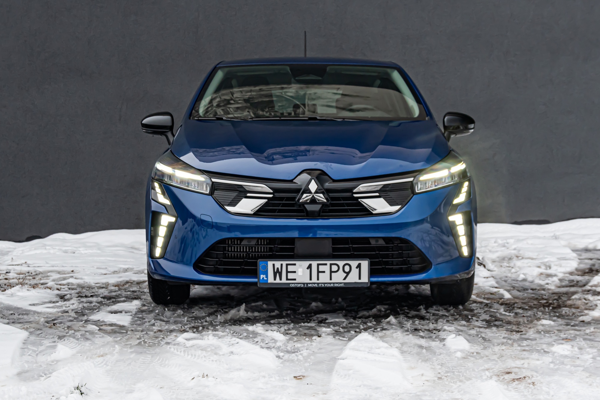 Mitsubishi Colt przód