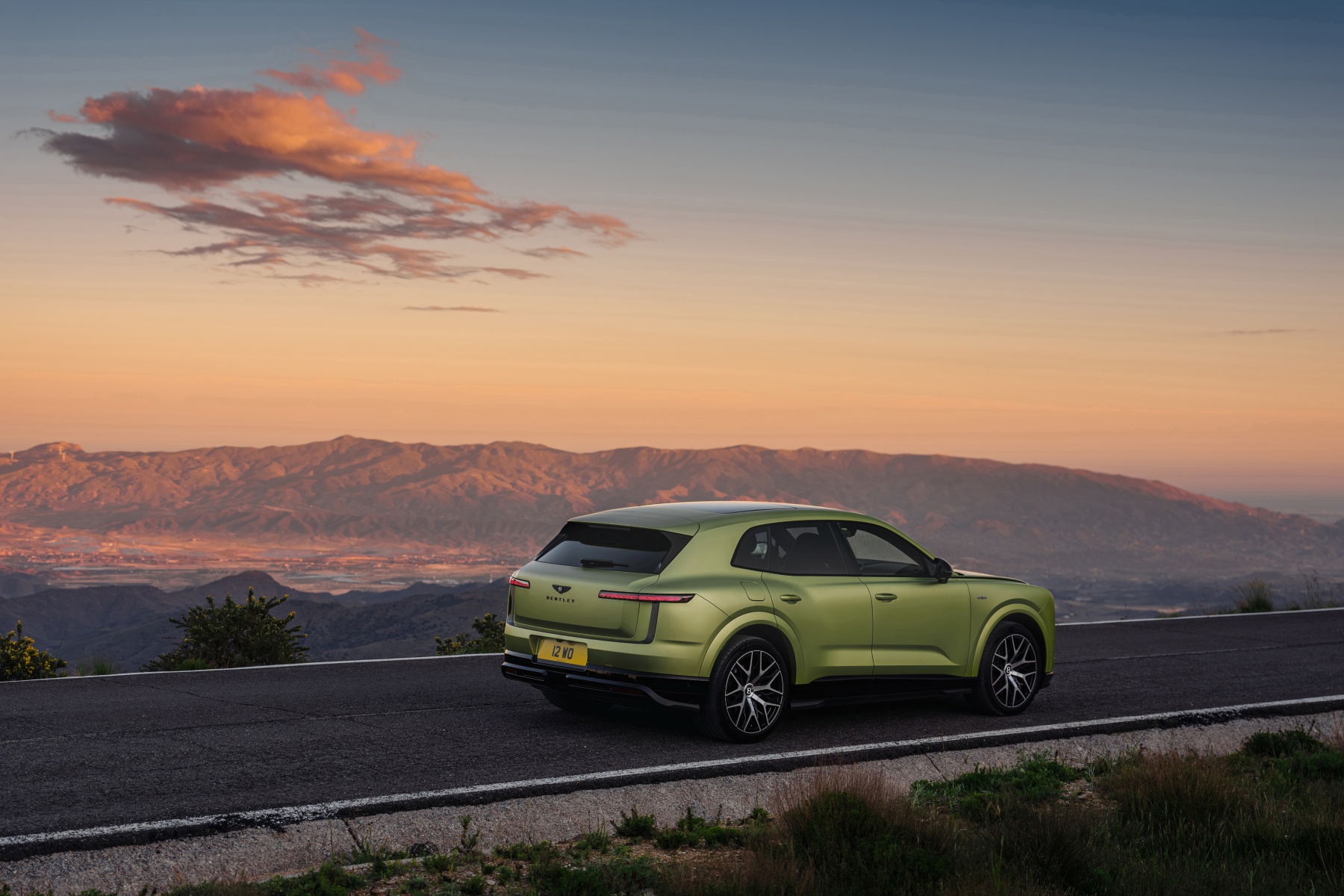 Bentley Torcal tył