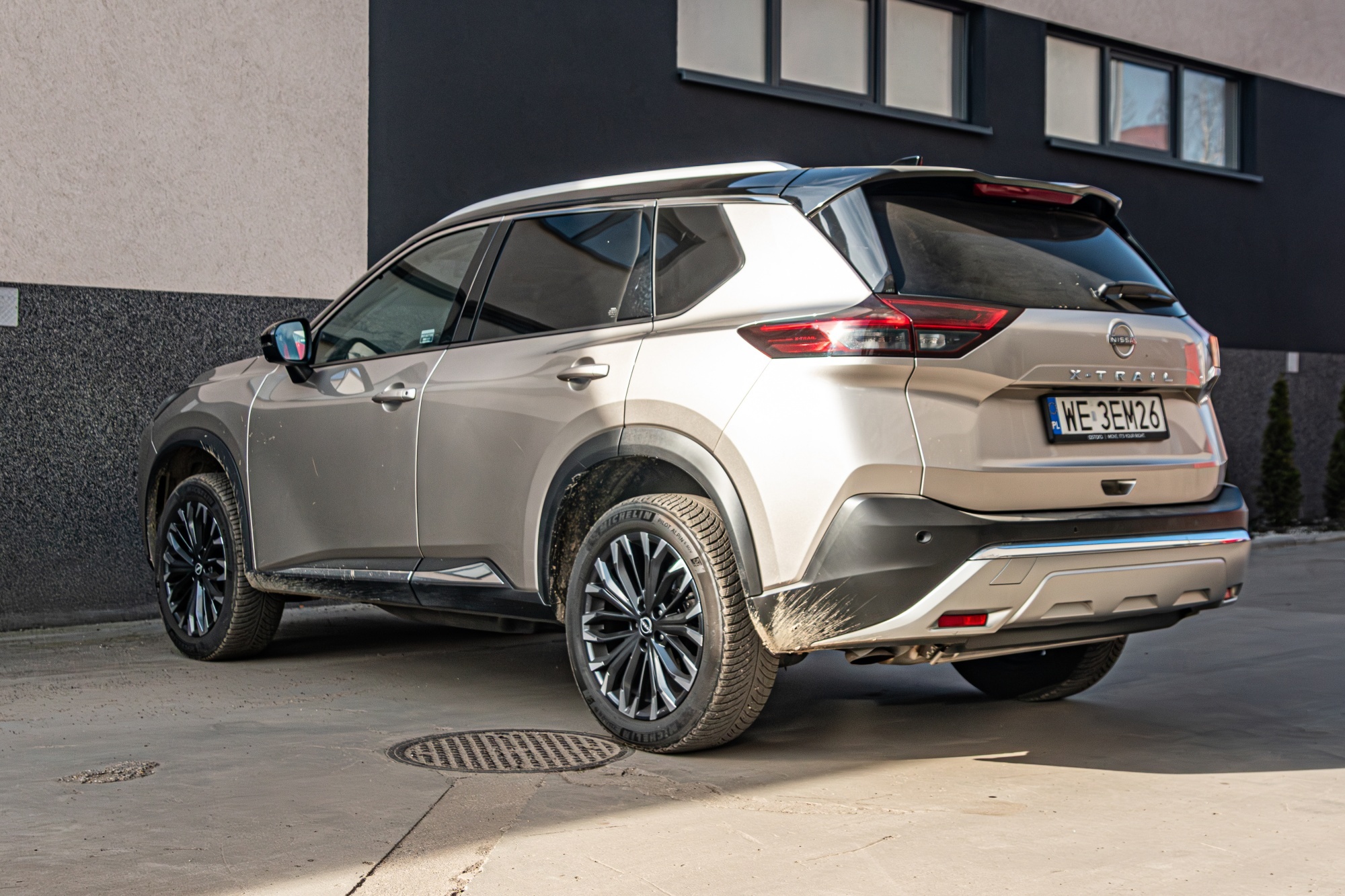 Nissan X-Trail tył