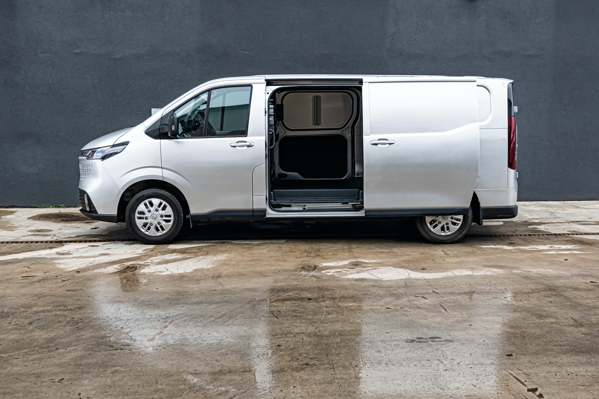 Maxus e-Deliver 7 ładownia