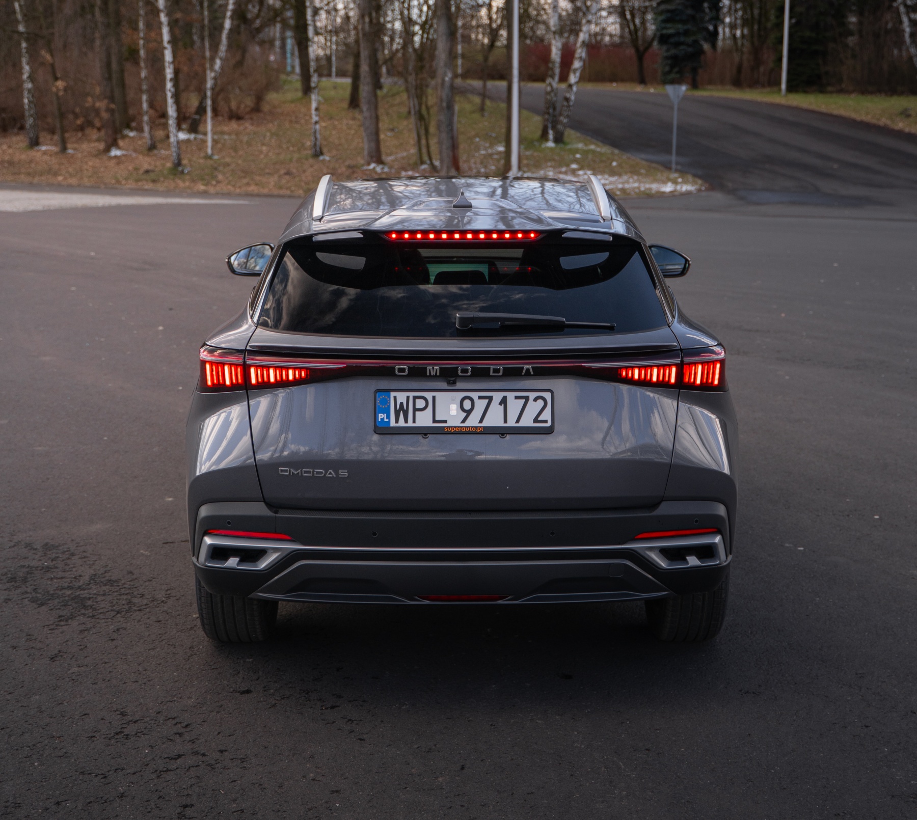 Omoda 5 tył