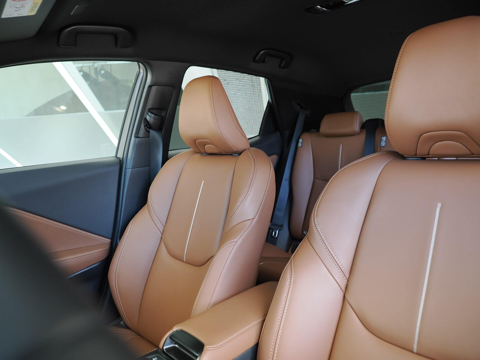 Fotele lexus LBX premium