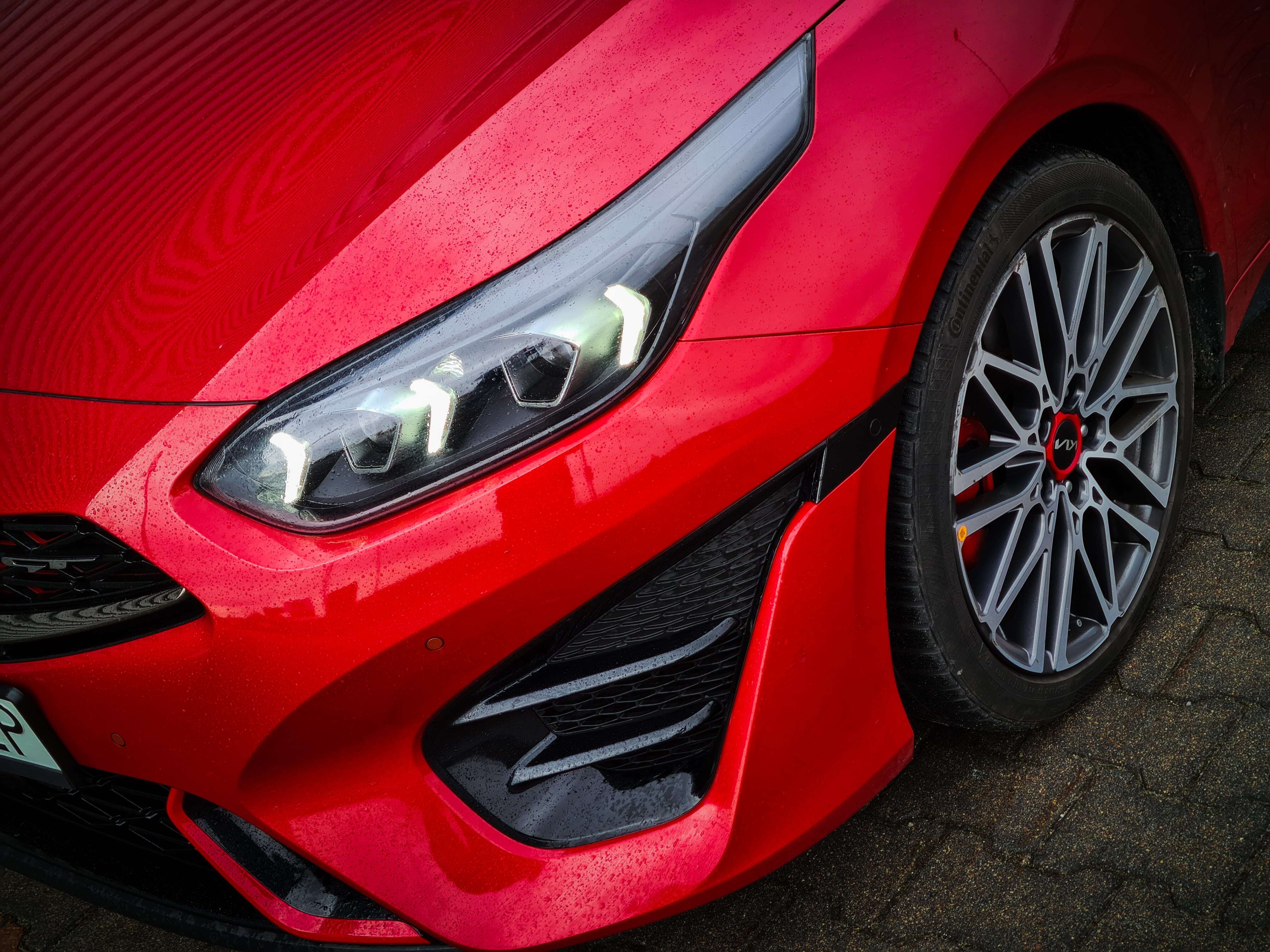 Kia proceed GT 2022 refletory LED