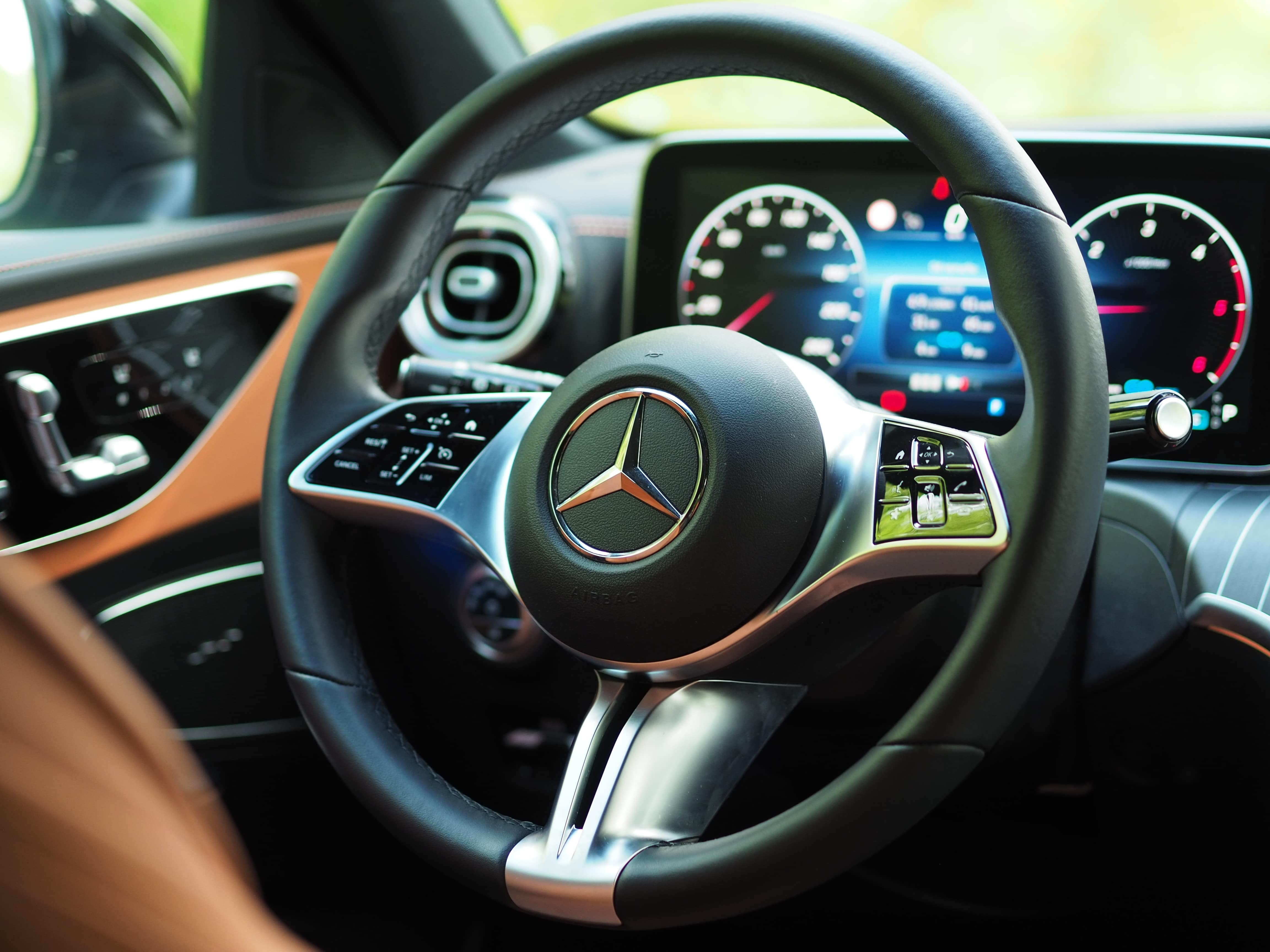 Mercedes klasa C kierownica