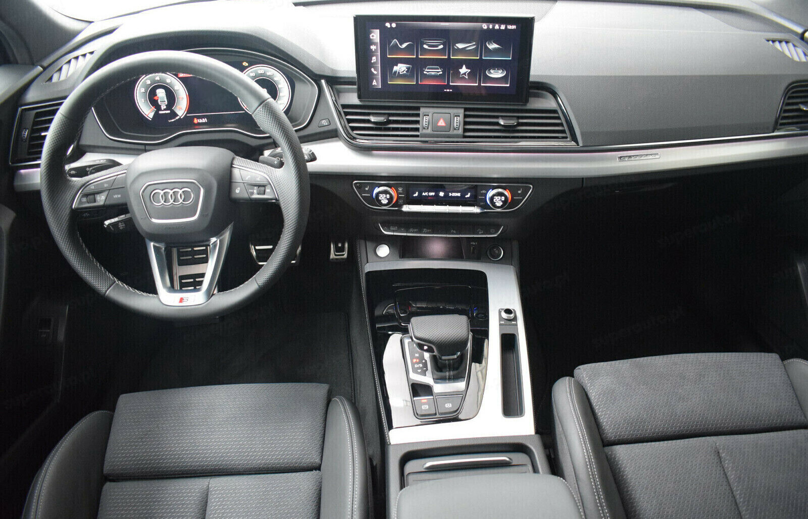 Audi Q5 wnętrze