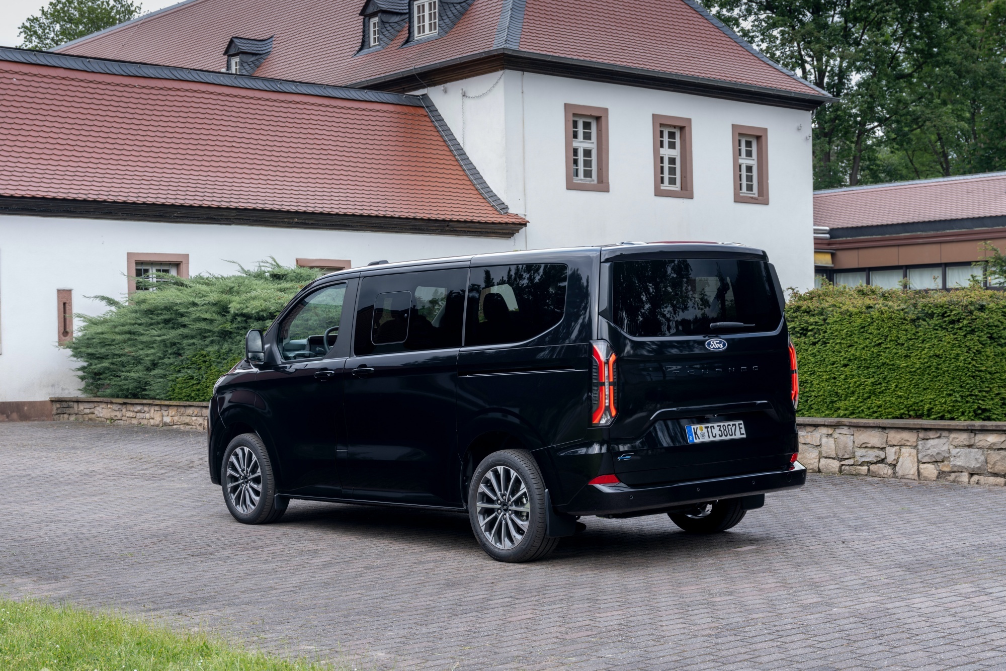 Ford Tourneo Custom tył