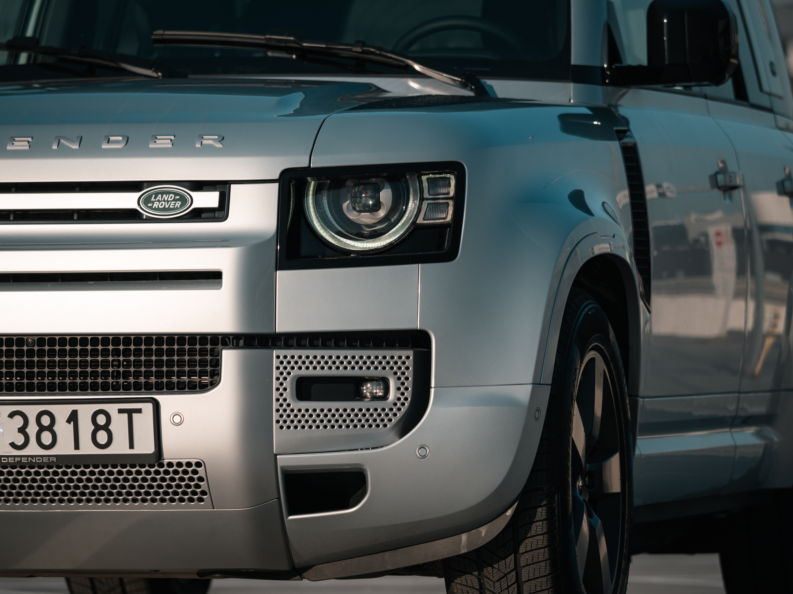 Land Rover Defender 110 światła