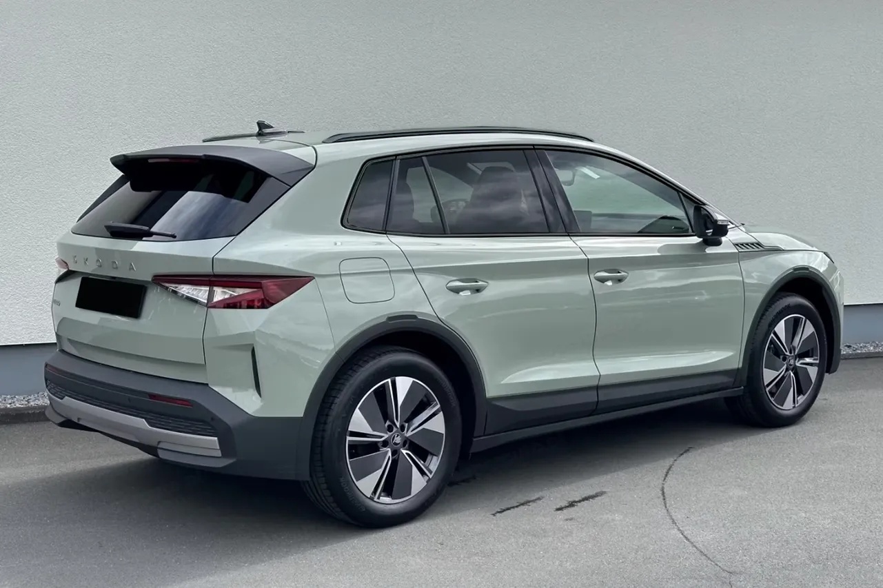 Skoda Elroq tył
