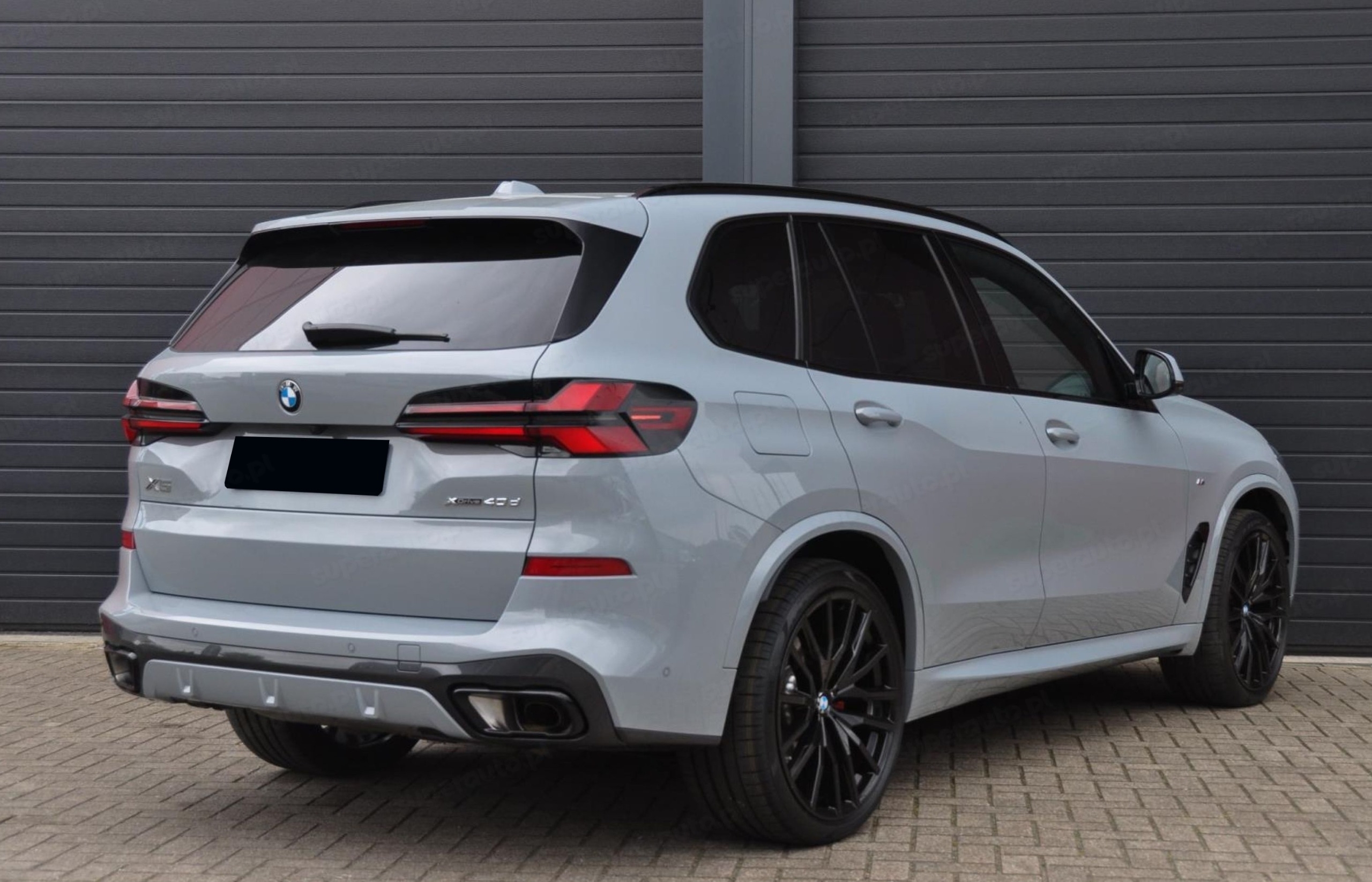 BMW X5 tył