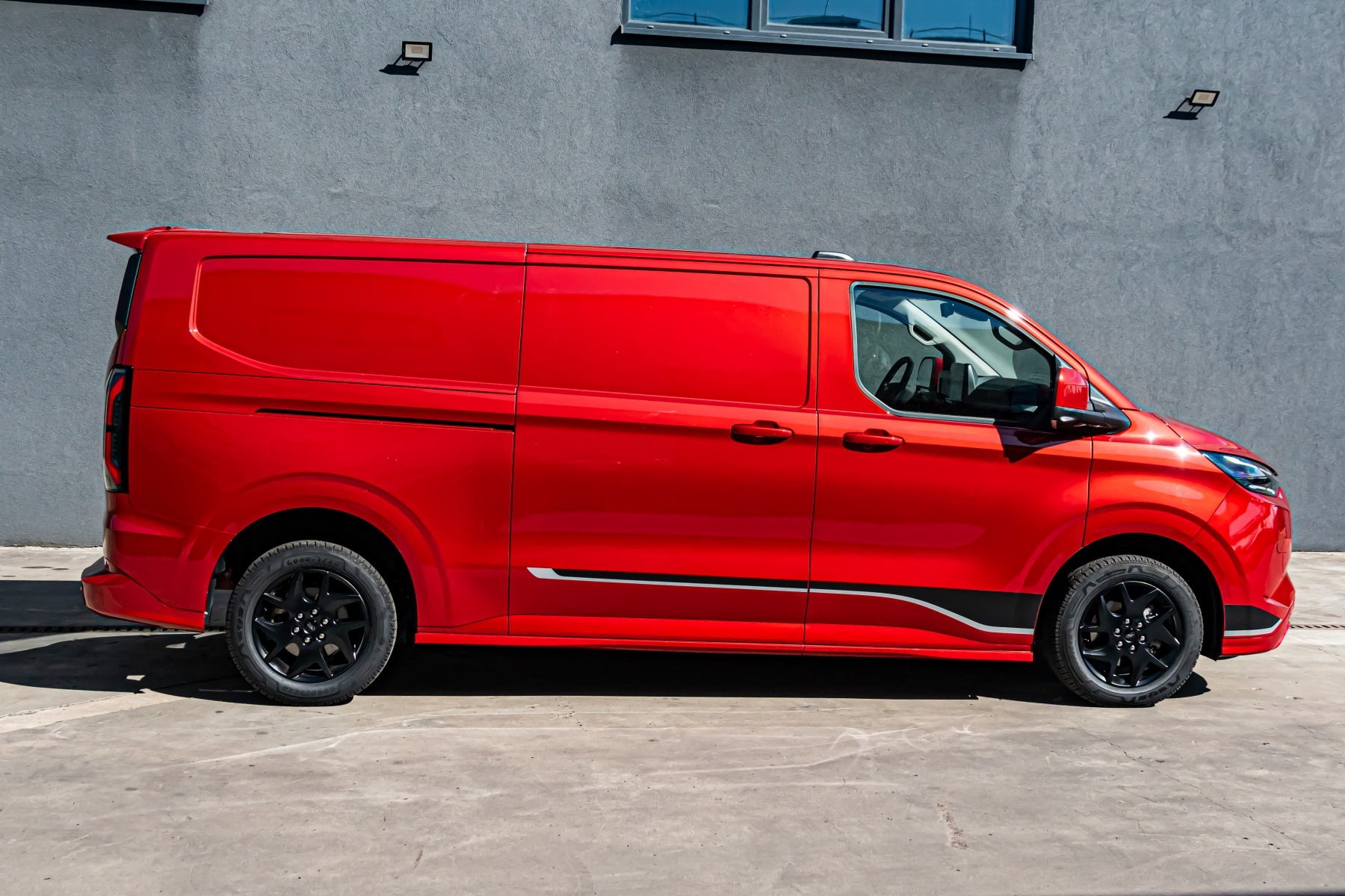 Ford Transit Custom sylwetka