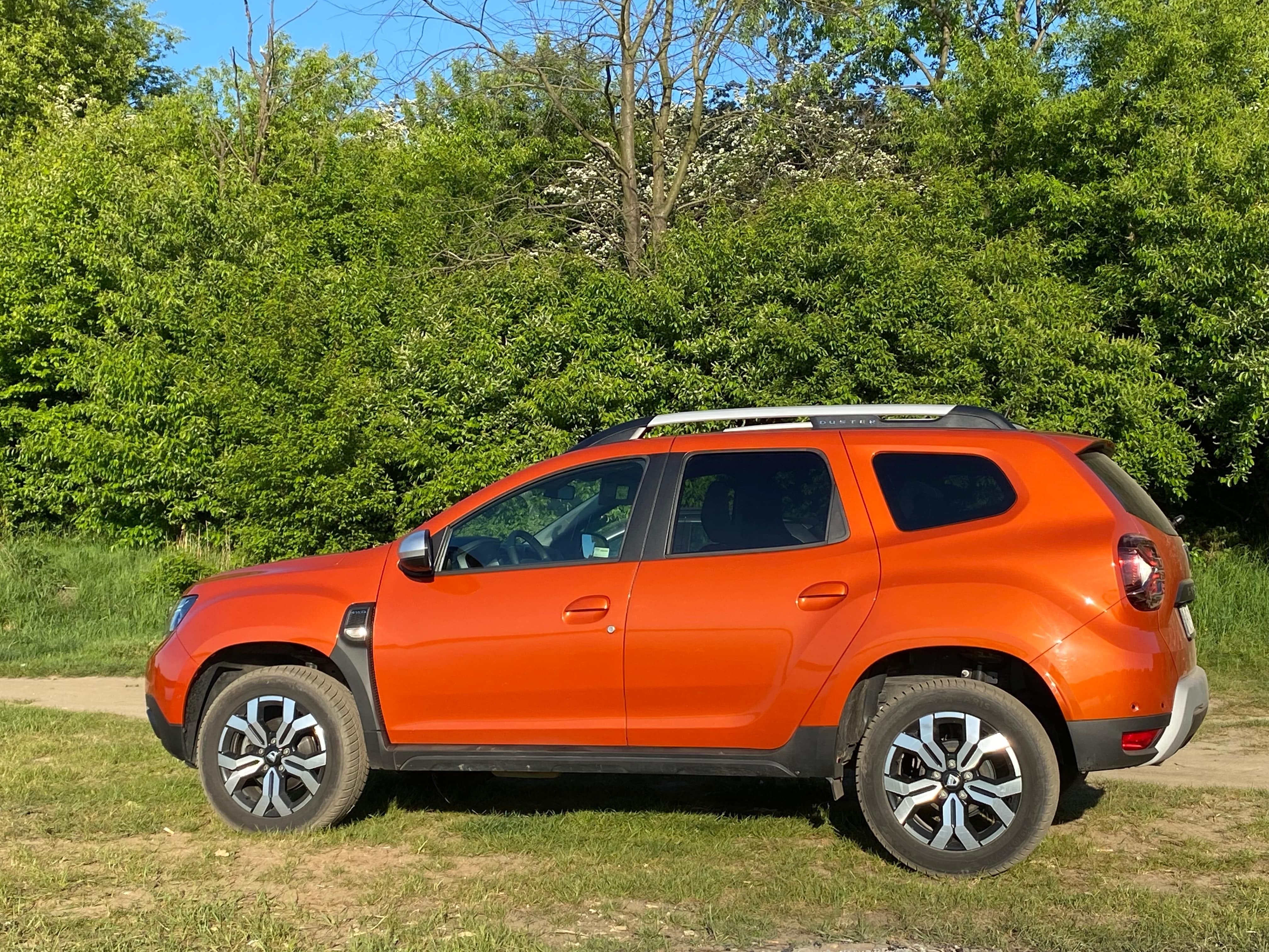 Dacia Duster FL sylwetka