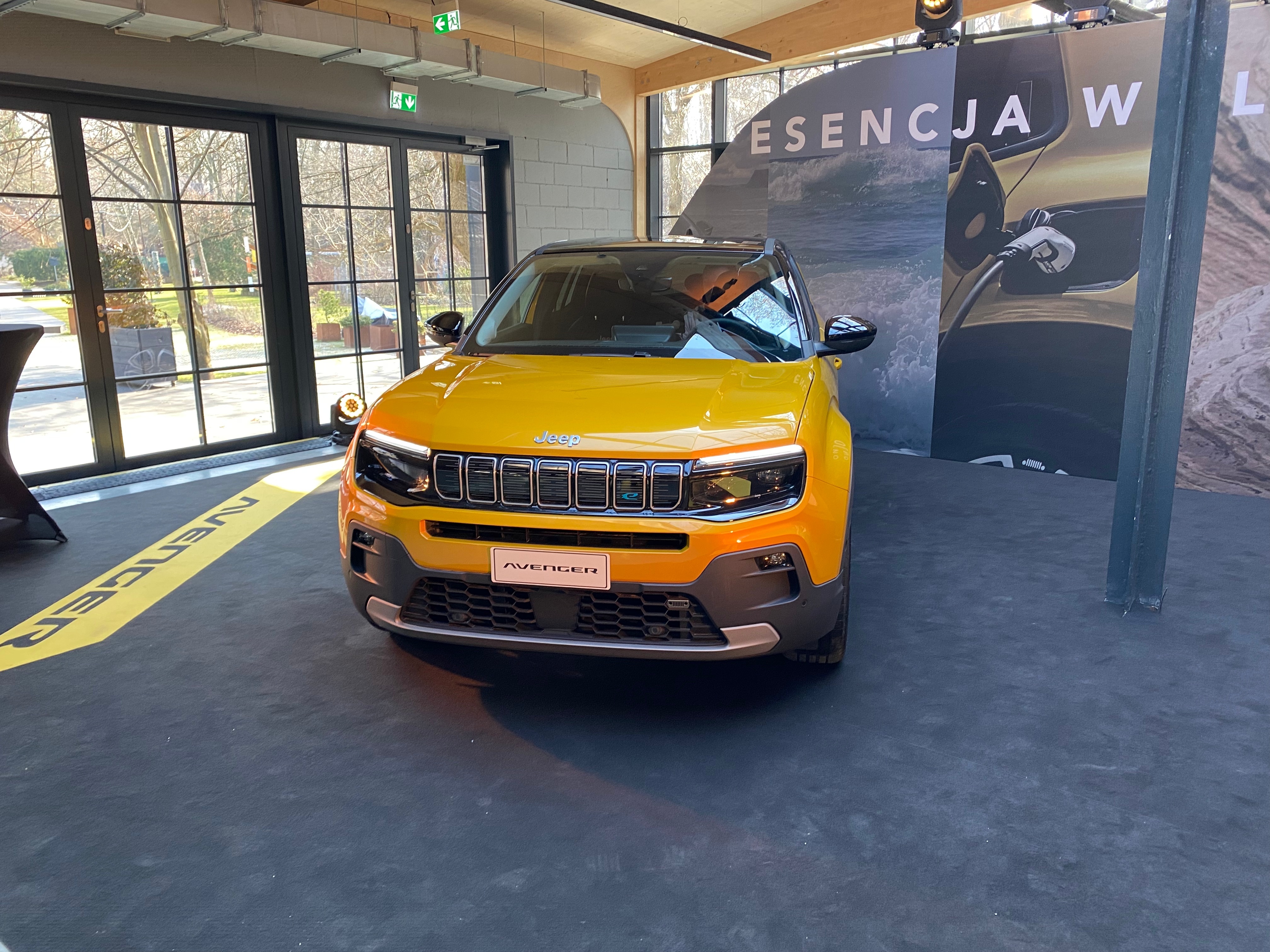 Jeep Avenger przód