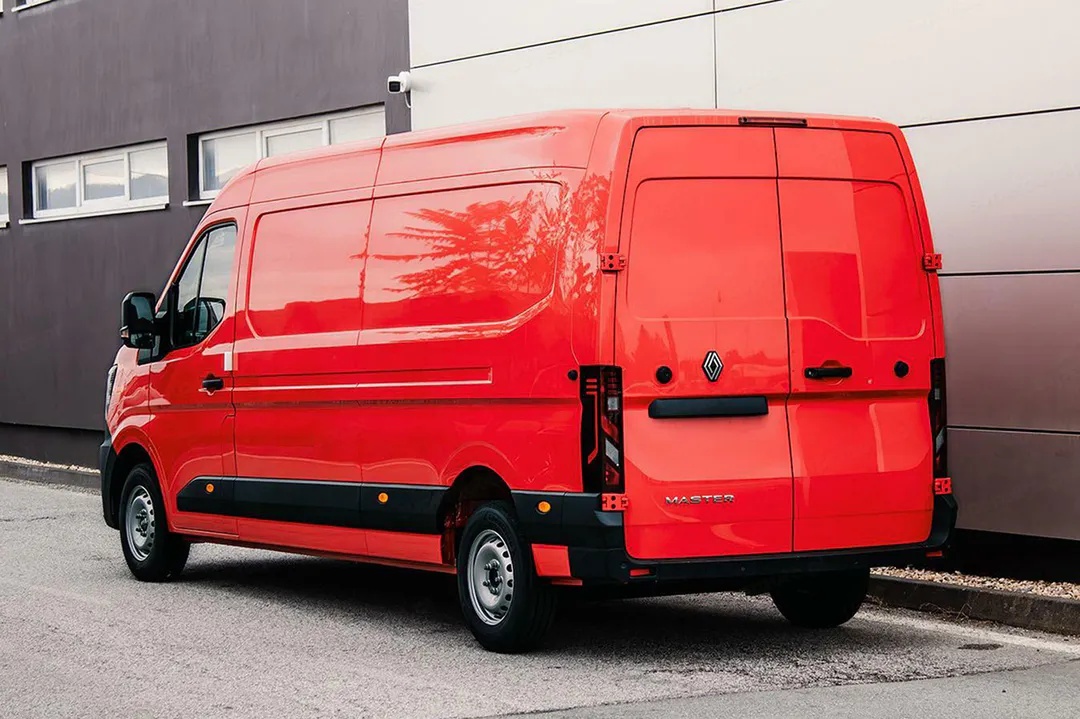 Renault Master tył
