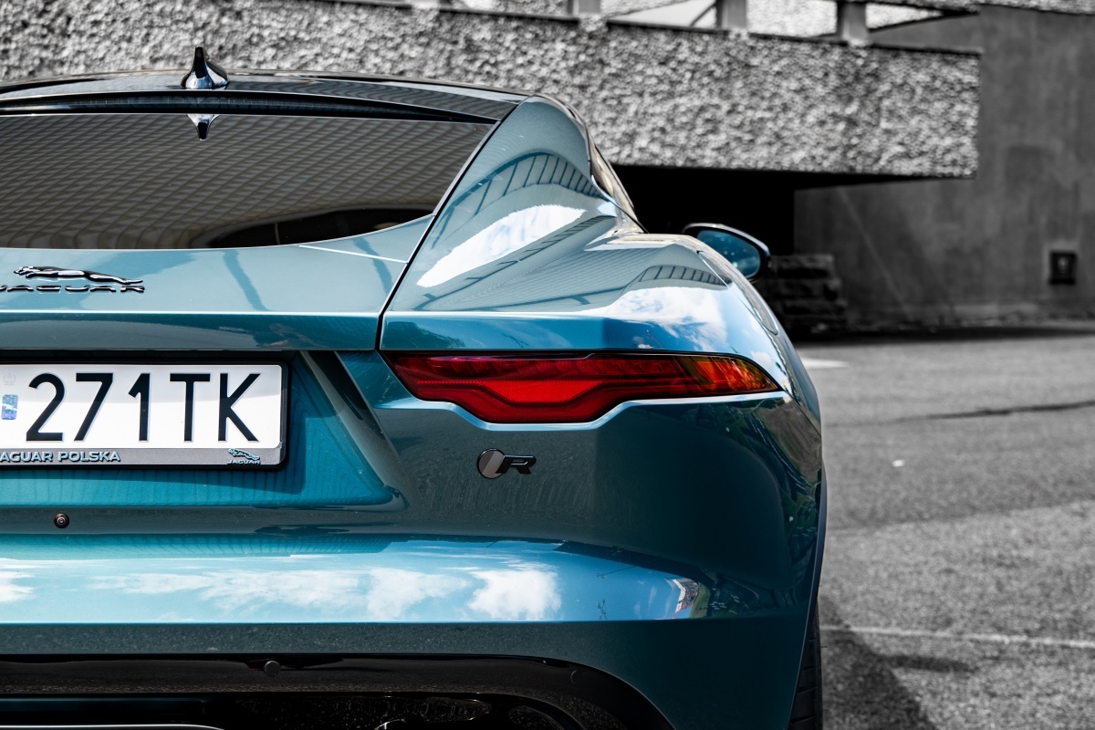 Jaguar F-Type R 75 detal tył
