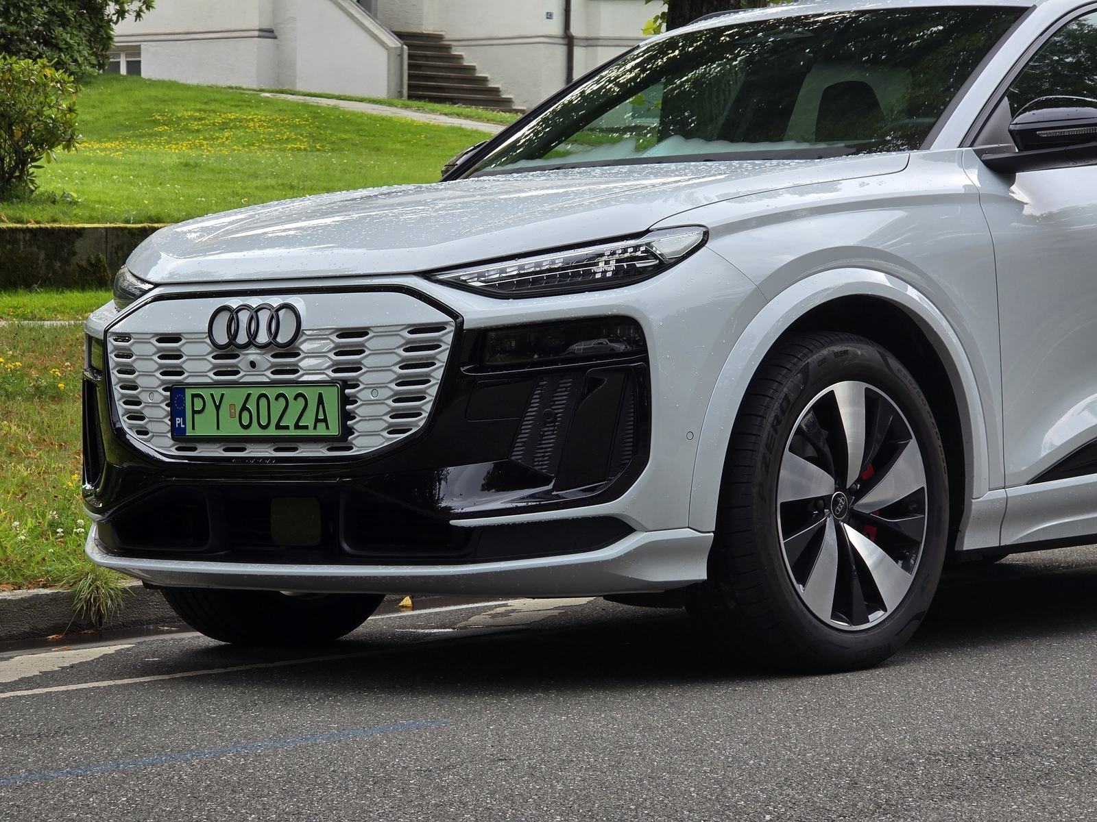 Audi Q6 etron