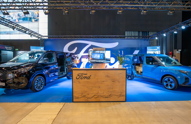 Ford E-Tourneo Custom