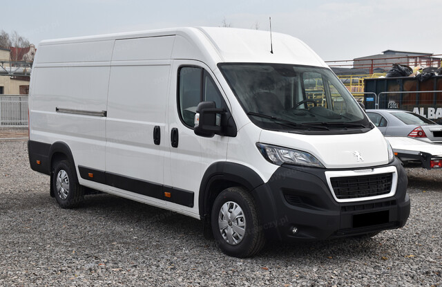 Nowy Peugeot Boxer 2022