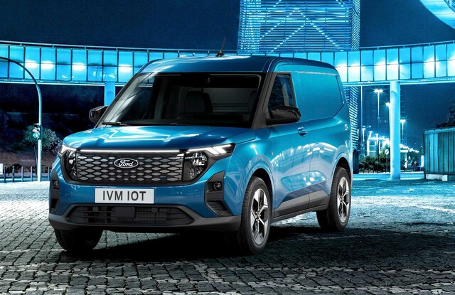 Ford E-Transit Courier 2024